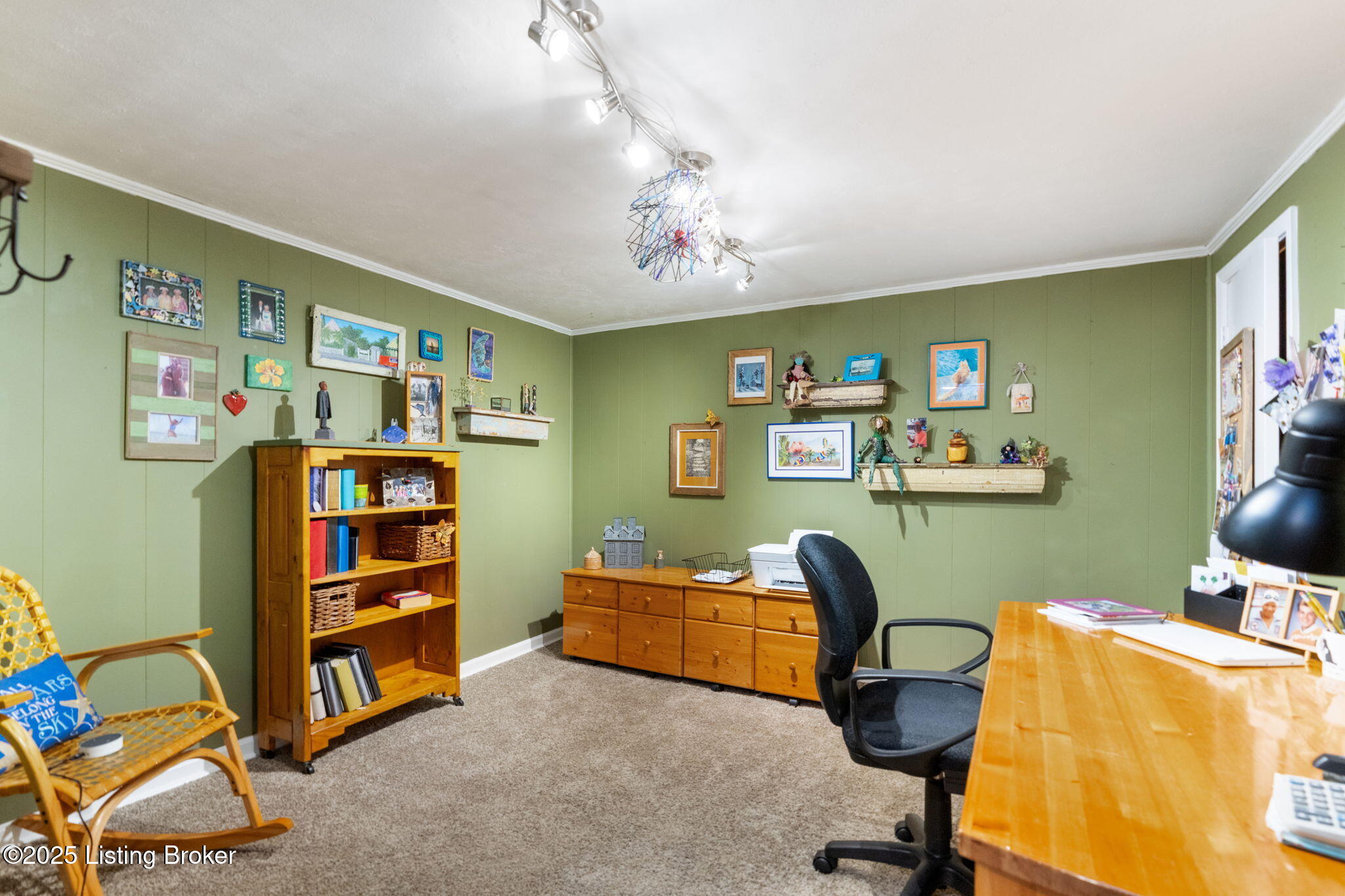 12100 Maplewood Rd
