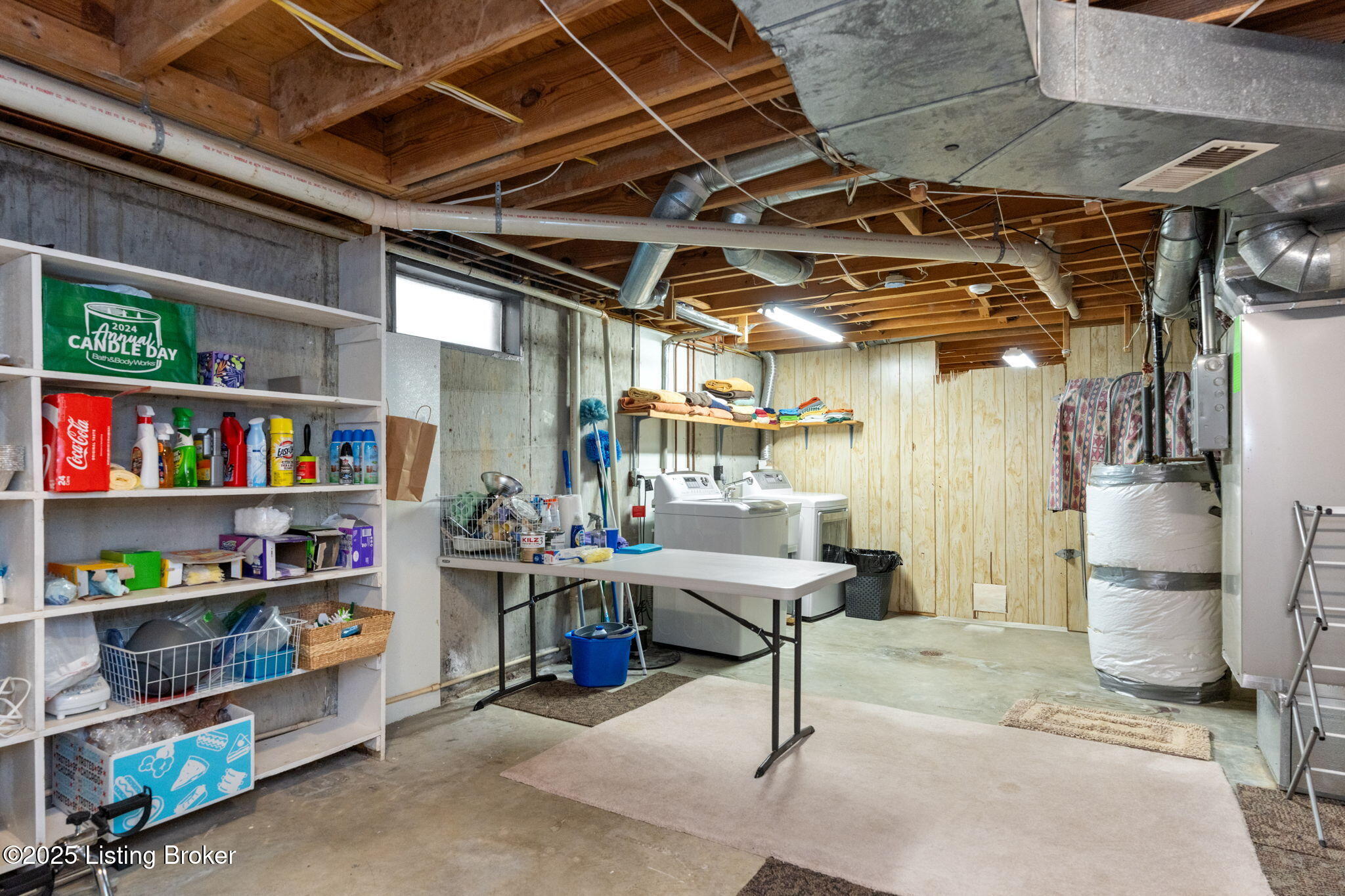 12100 Maplewood Rd