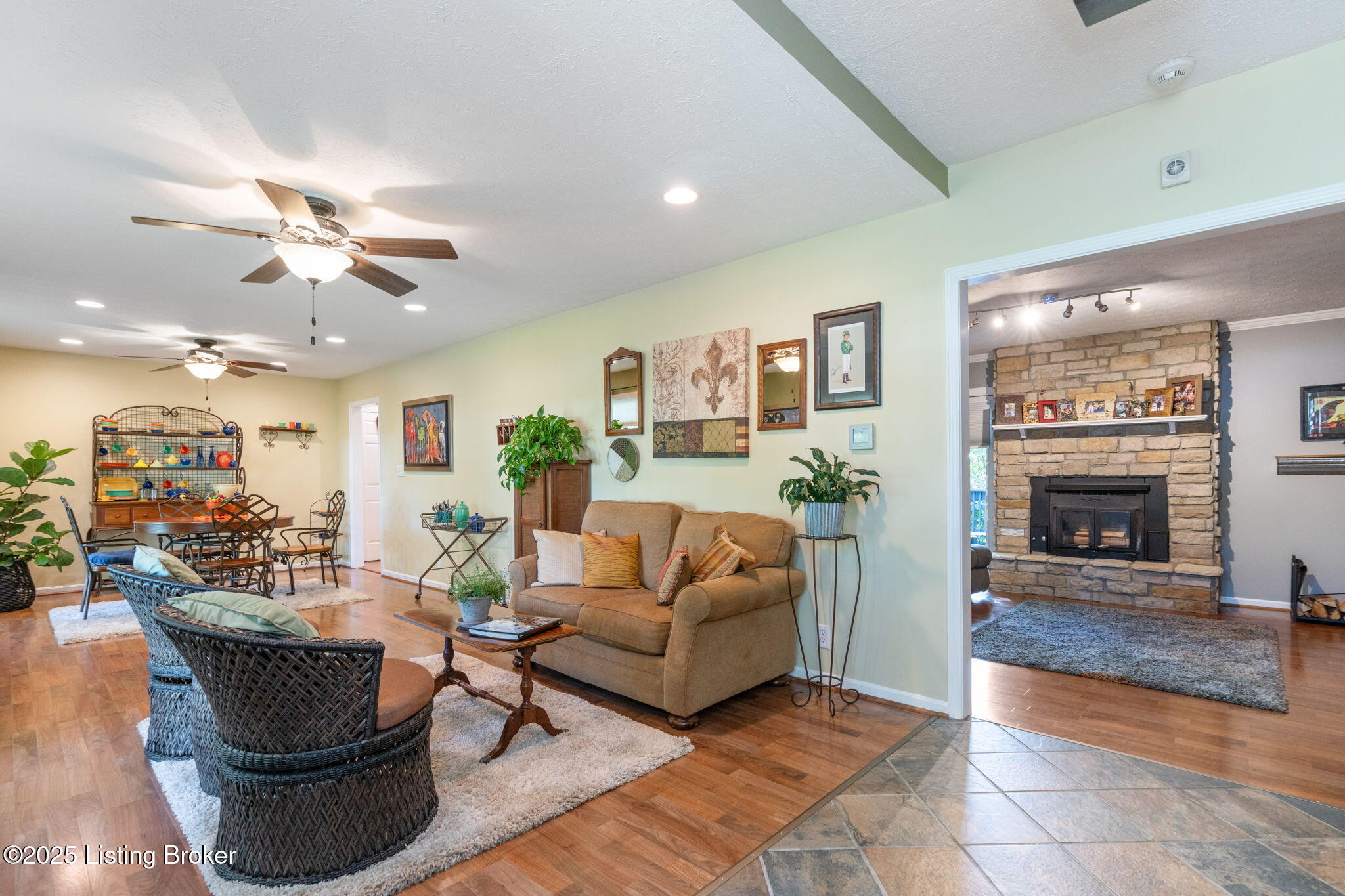 12100 Maplewood Rd