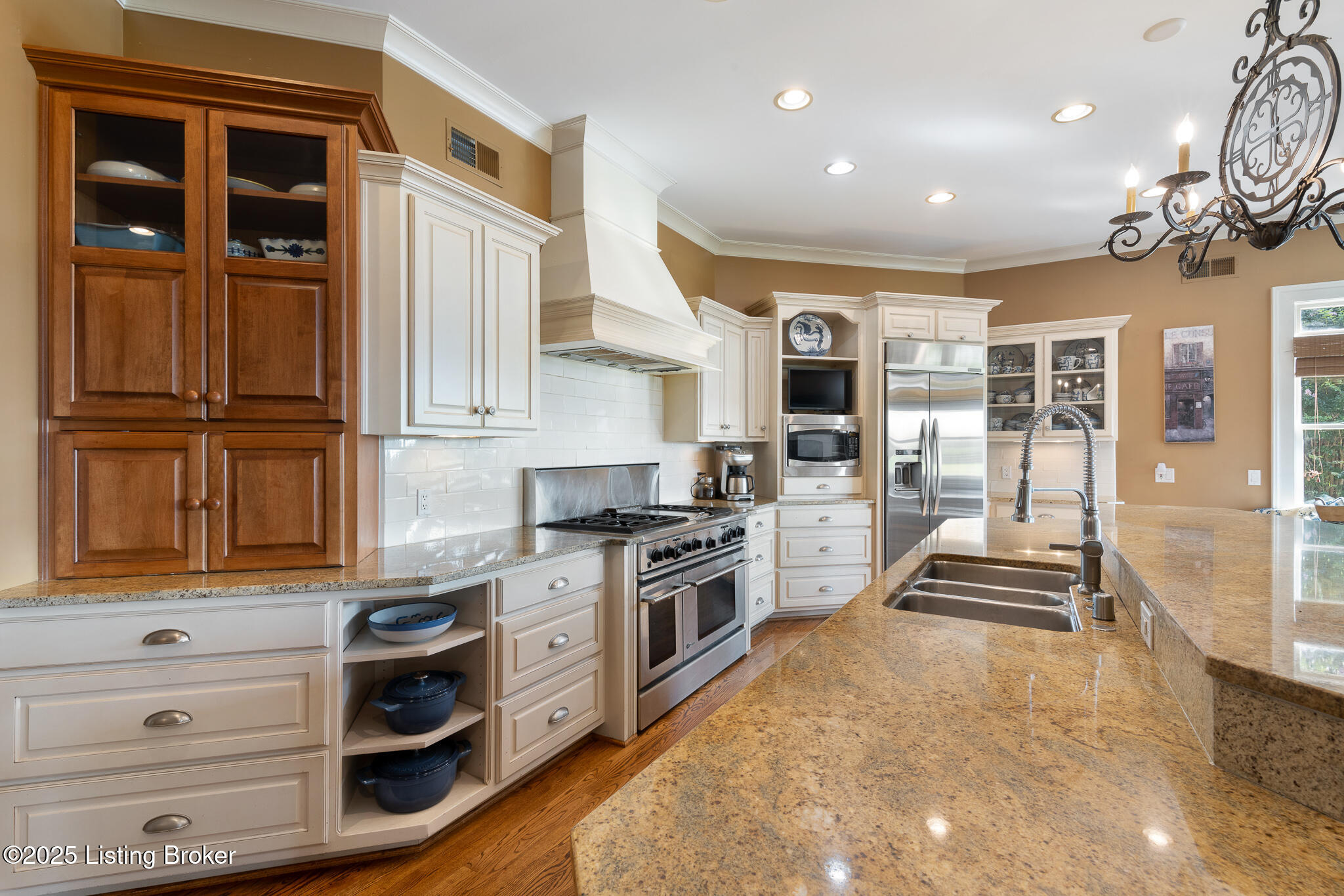 9906 Glen Vista Dr
