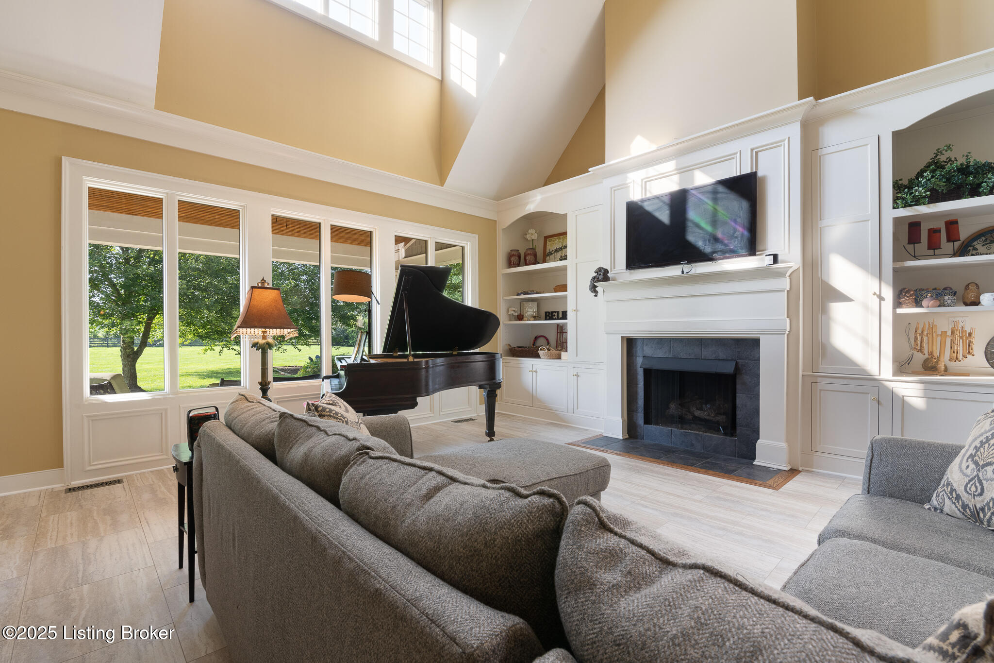 9906 Glen Vista Dr