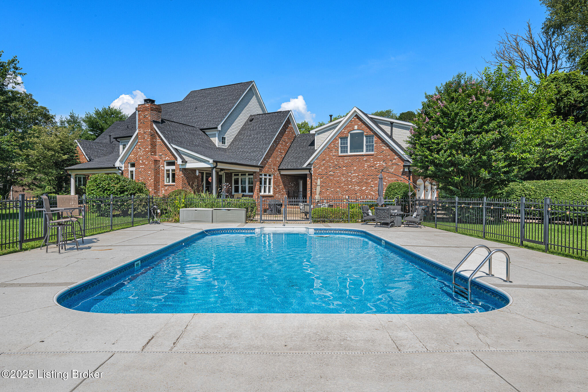 9906 Glen Vista Dr