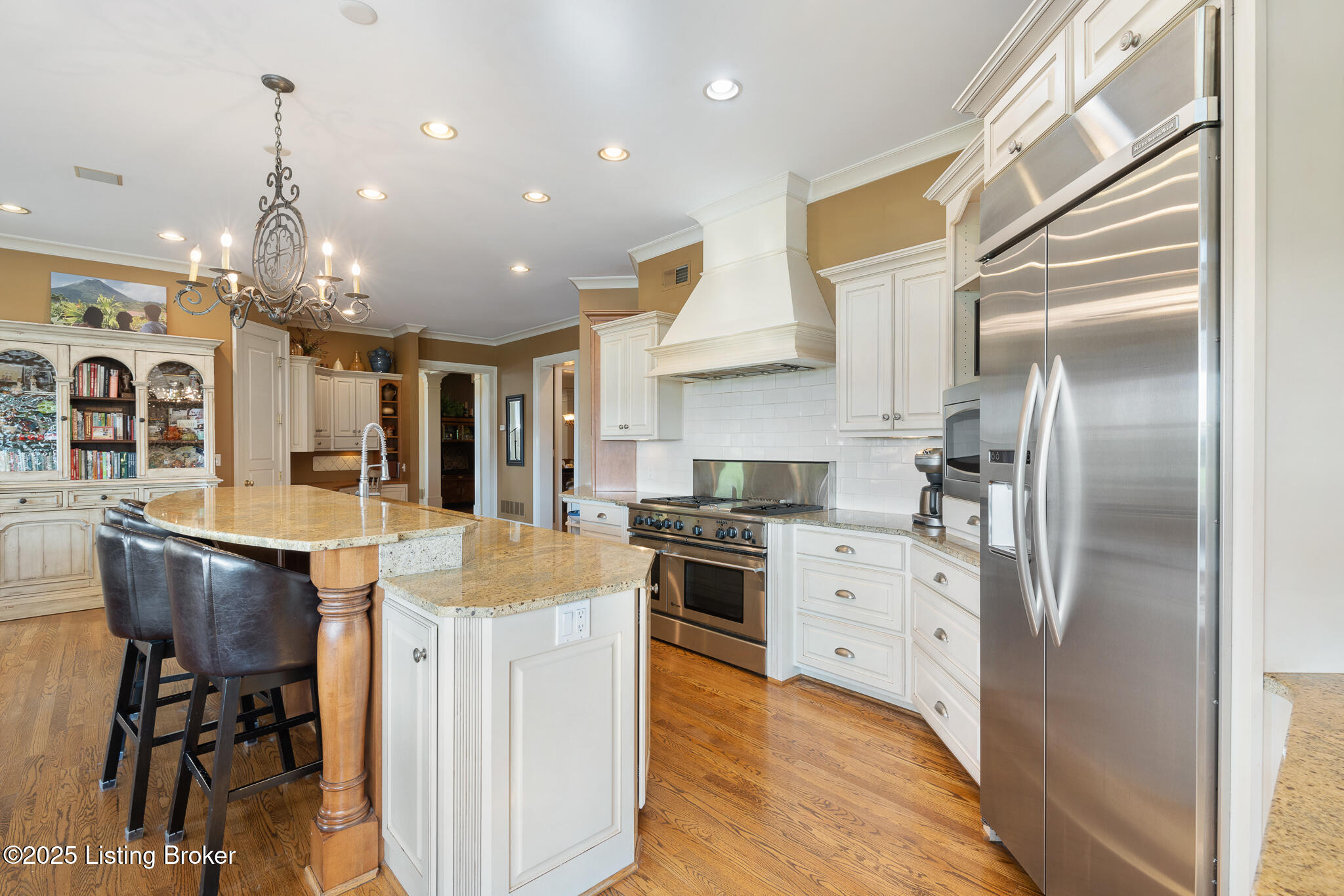 9906 Glen Vista Dr