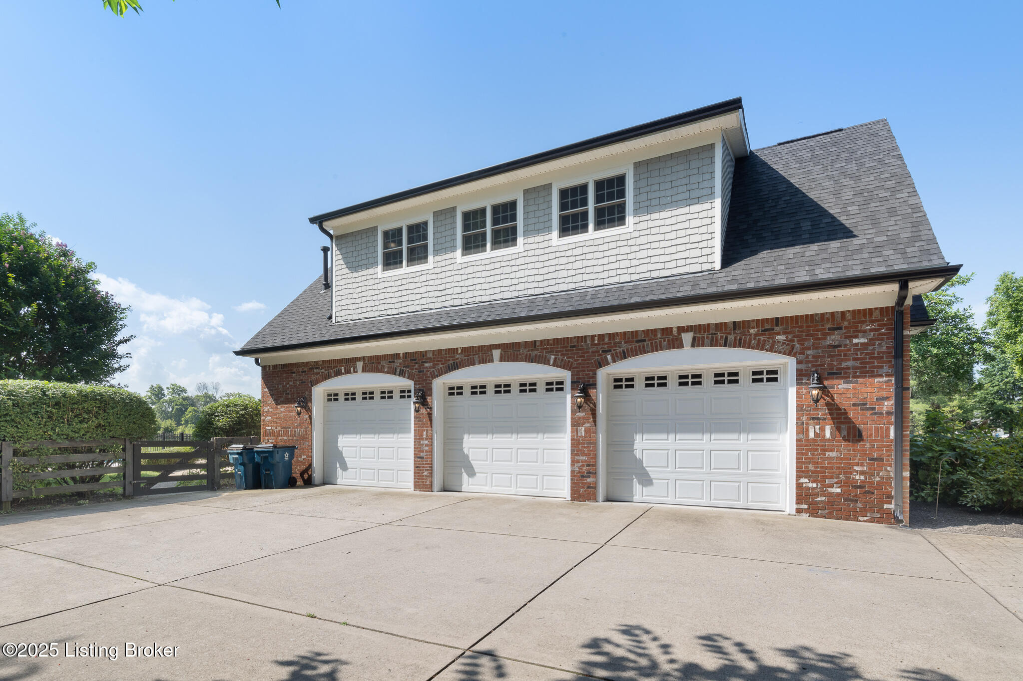 9906 Glen Vista Dr