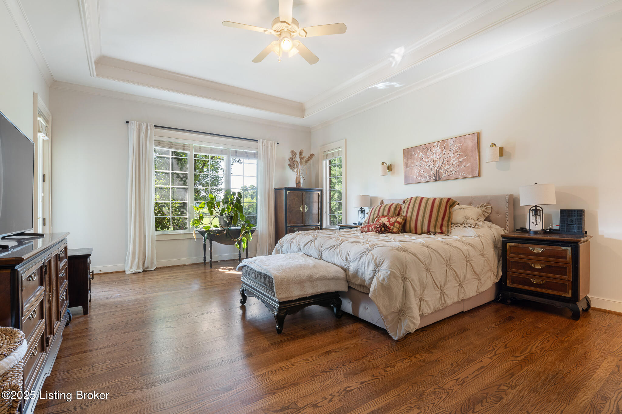 9906 Glen Vista Dr
