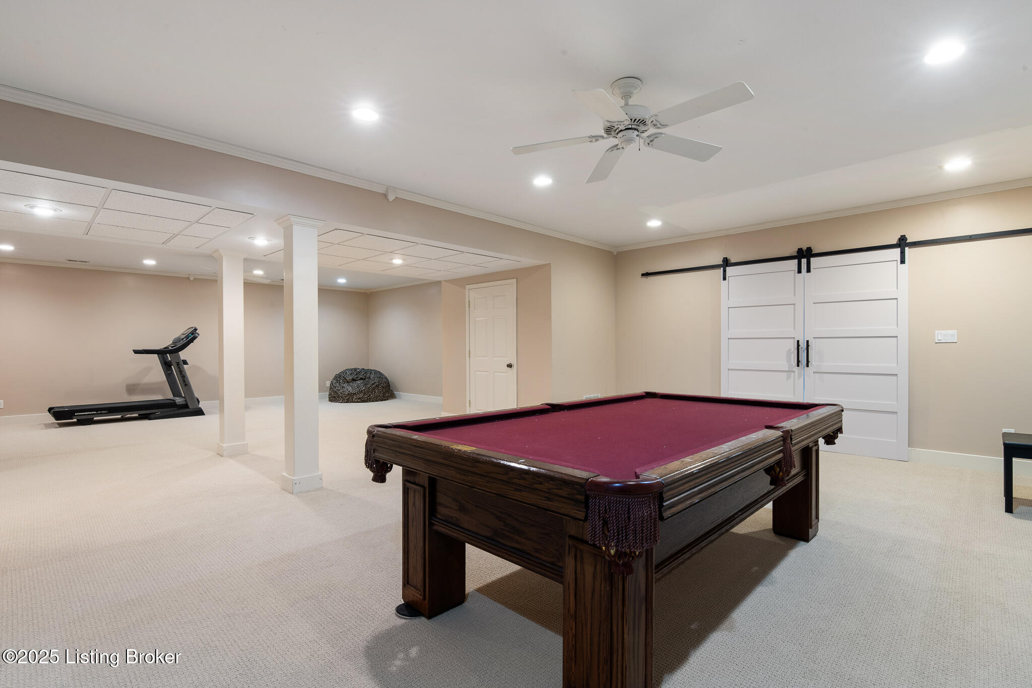 9906 Glen Vista Dr