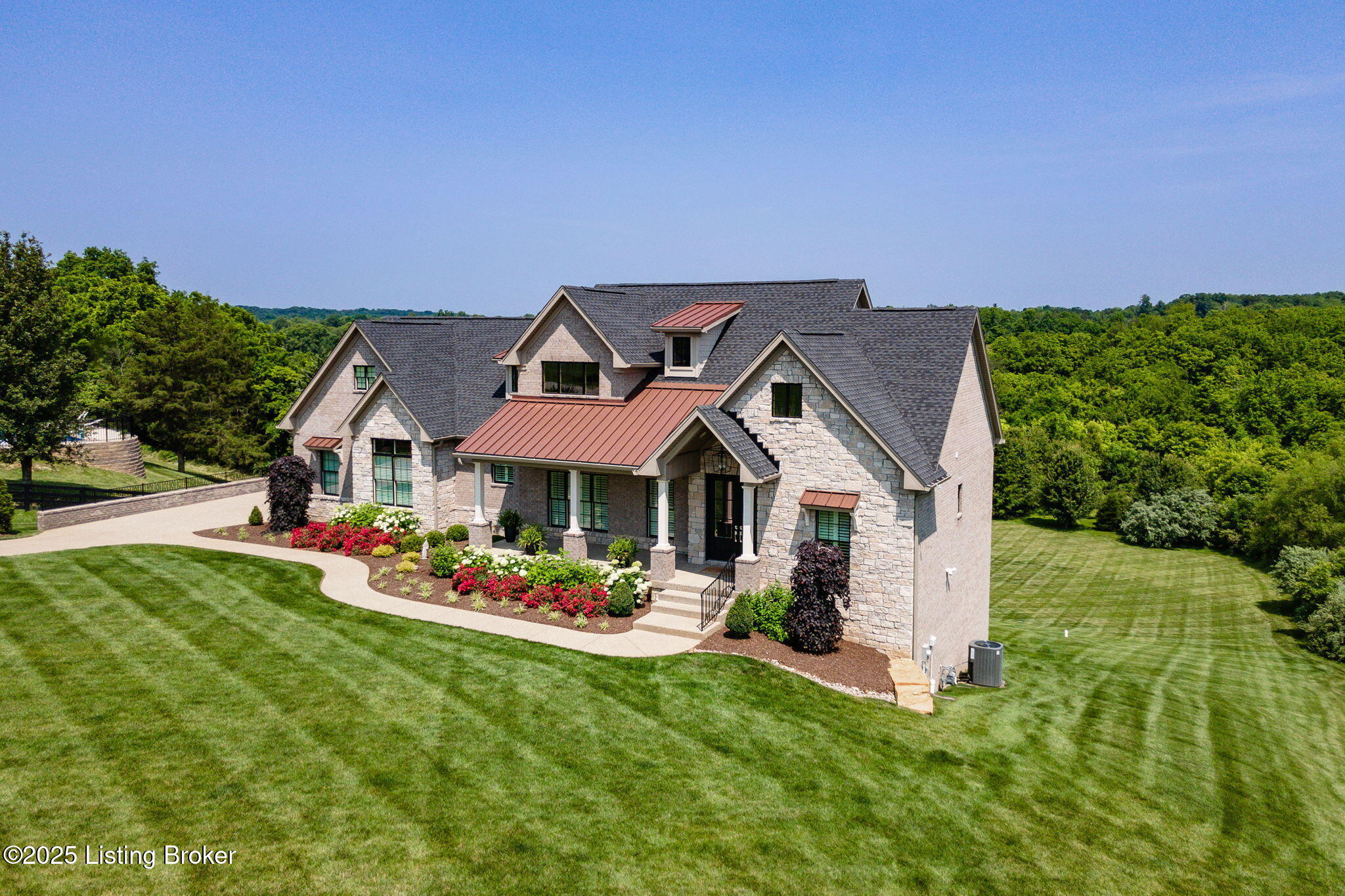 3902 Clarke Pointe Ct