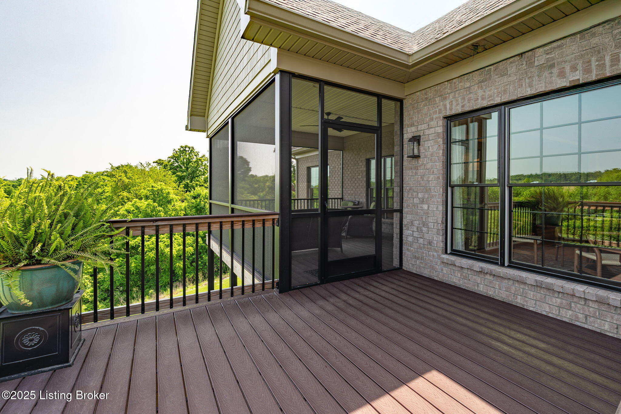 3902 Clarke Pointe Ct