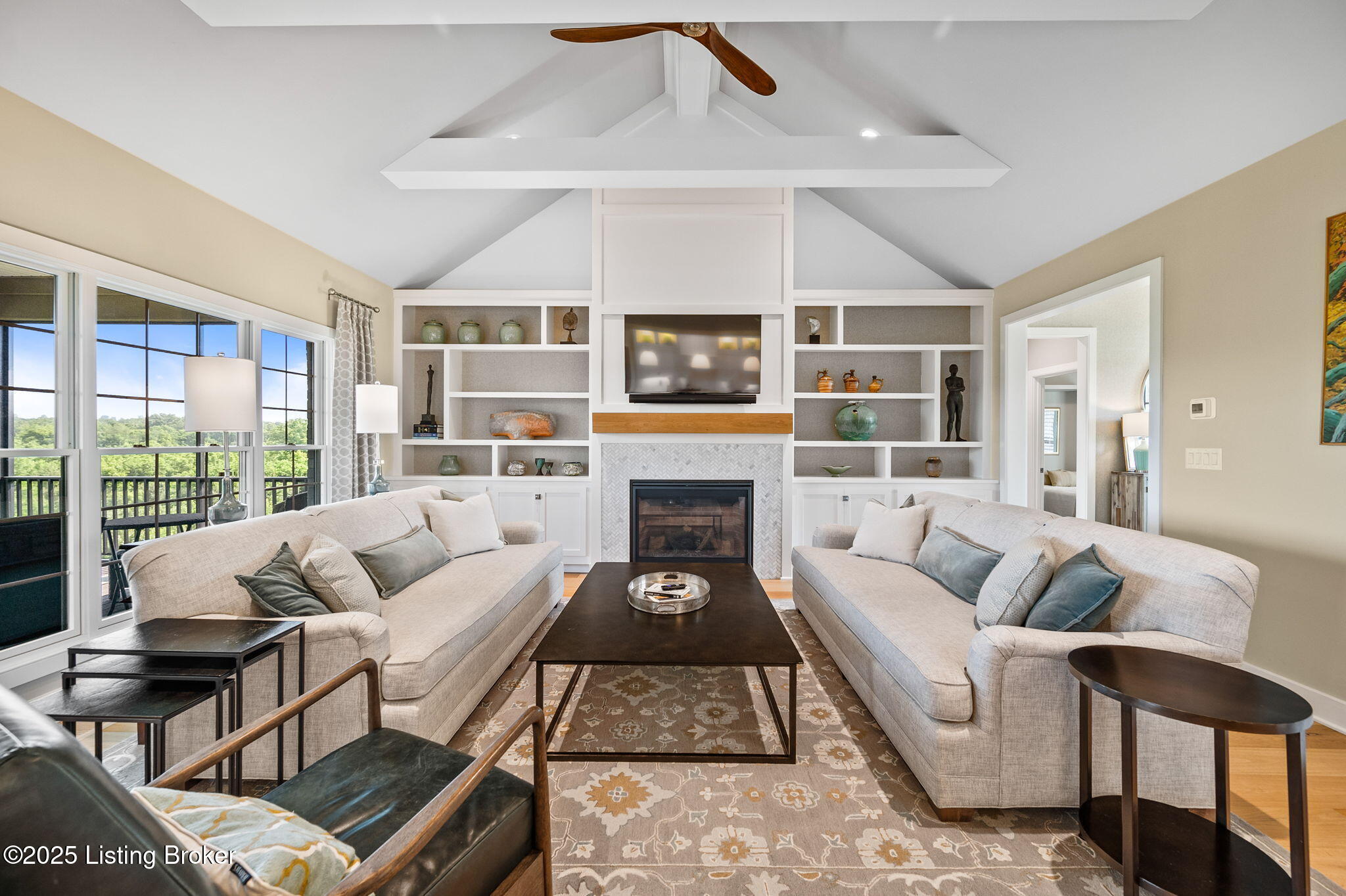 3902 Clarke Pointe Ct