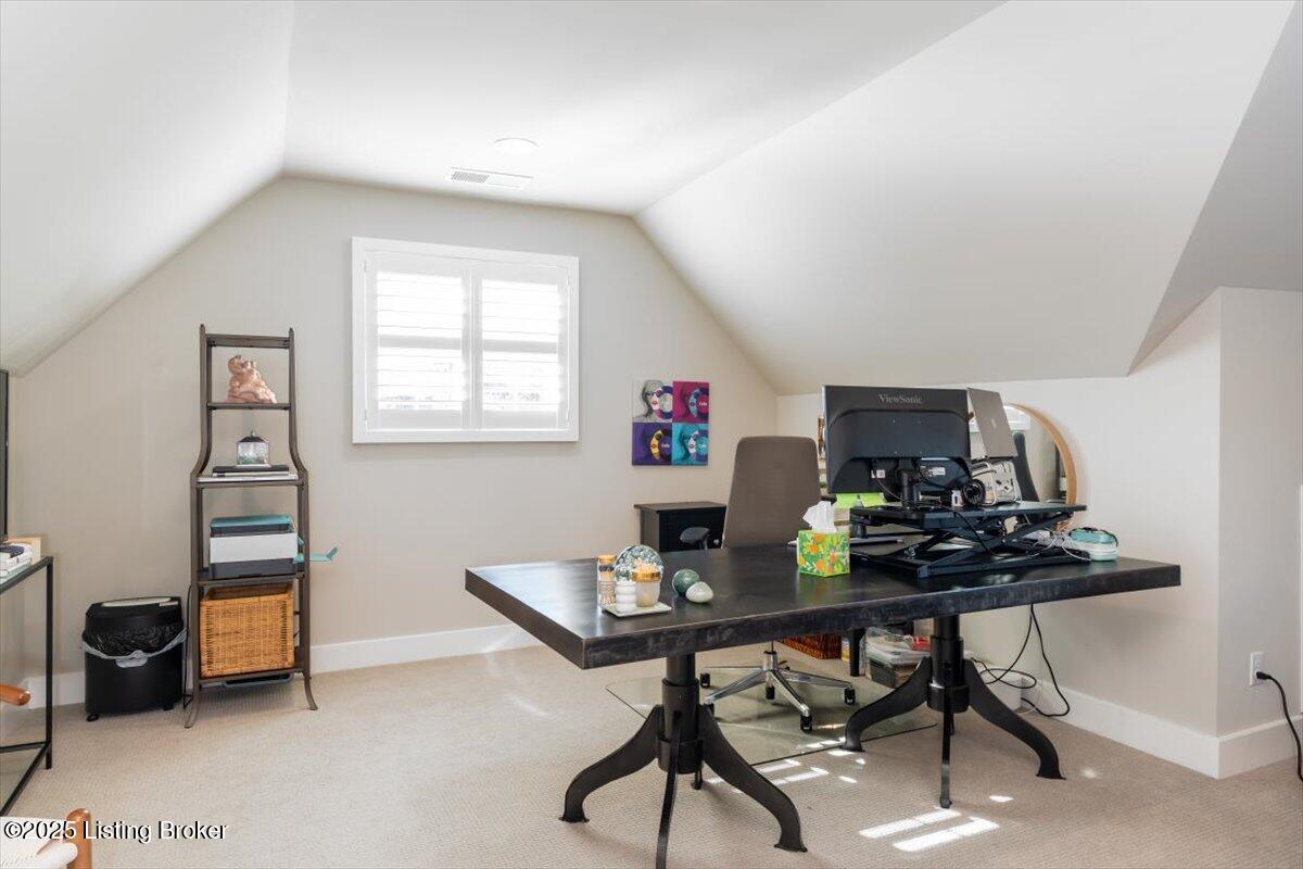 3902 Clarke Pointe Ct