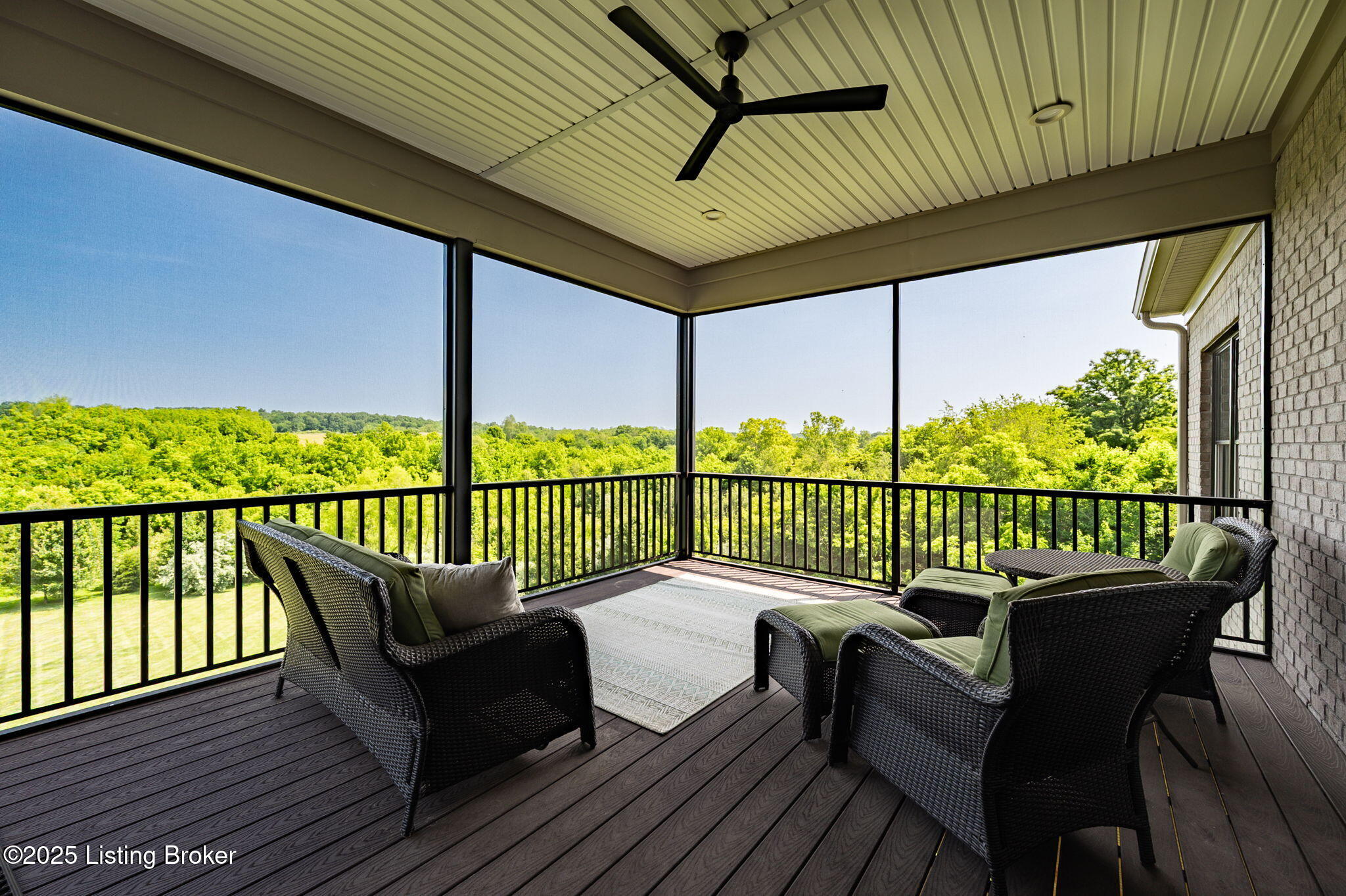 3902 Clarke Pointe Ct