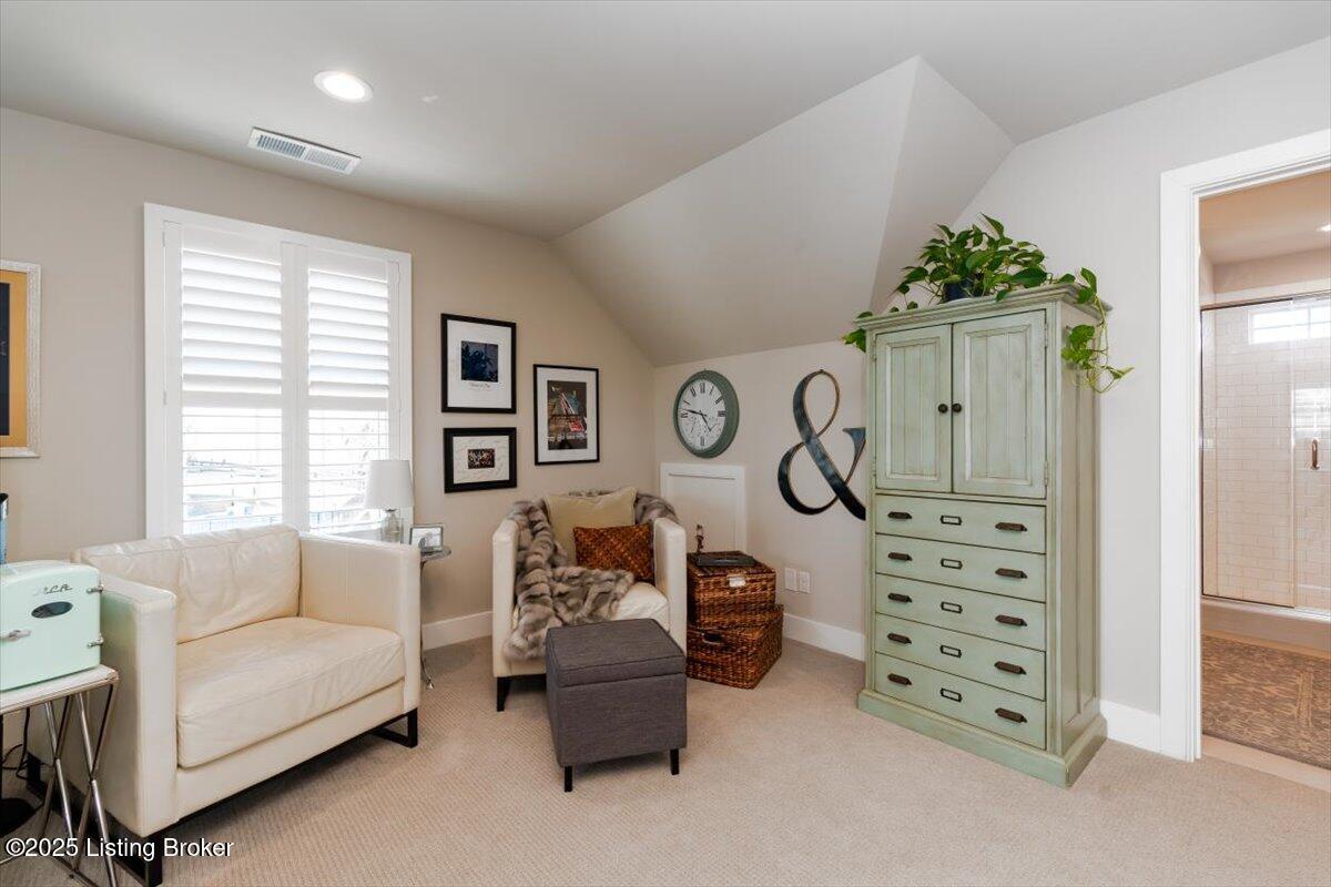 3902 Clarke Pointe Ct