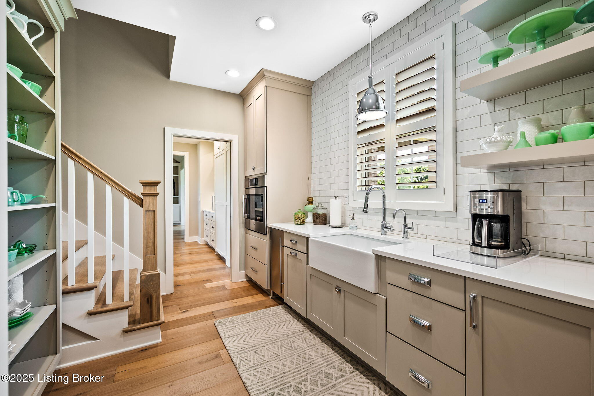 3902 Clarke Pointe Ct