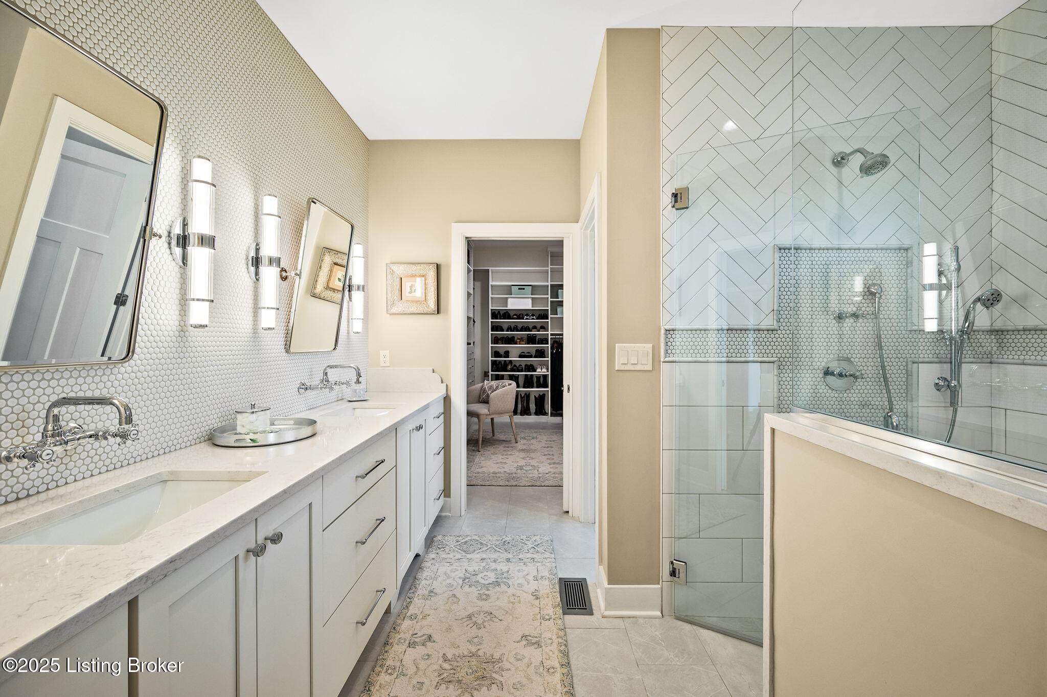 3902 Clarke Pointe Ct