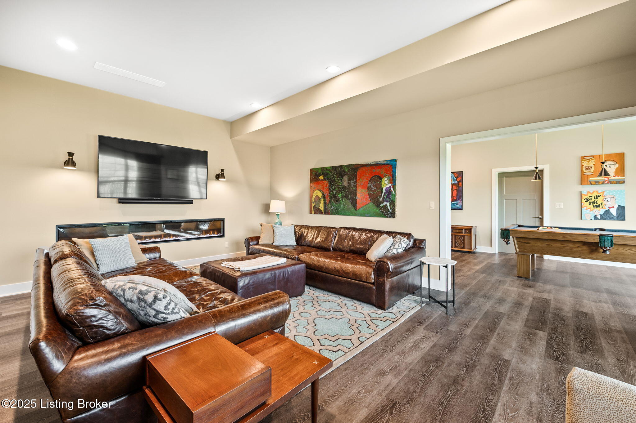 3902 Clarke Pointe Ct