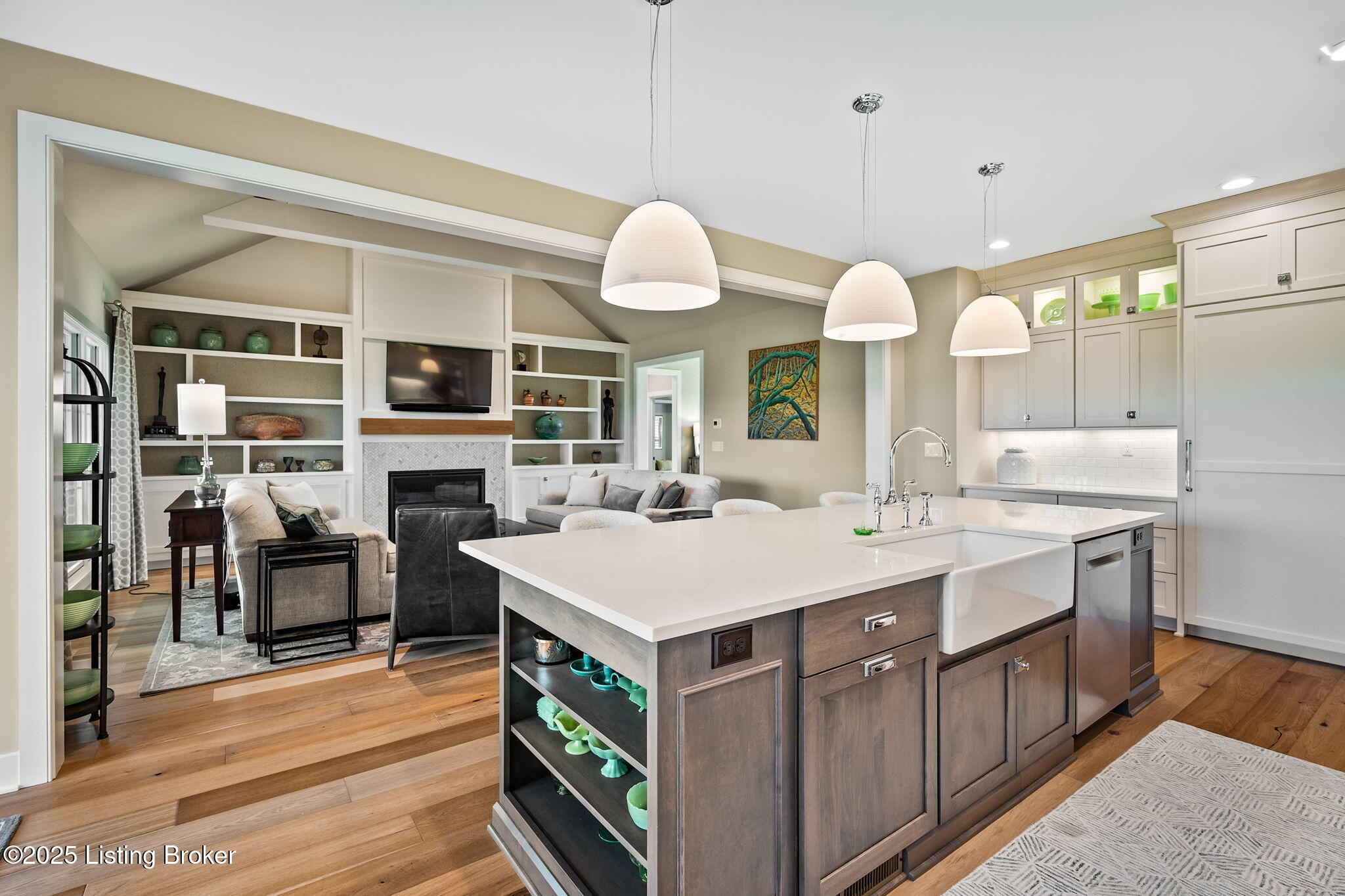 3902 Clarke Pointe Ct