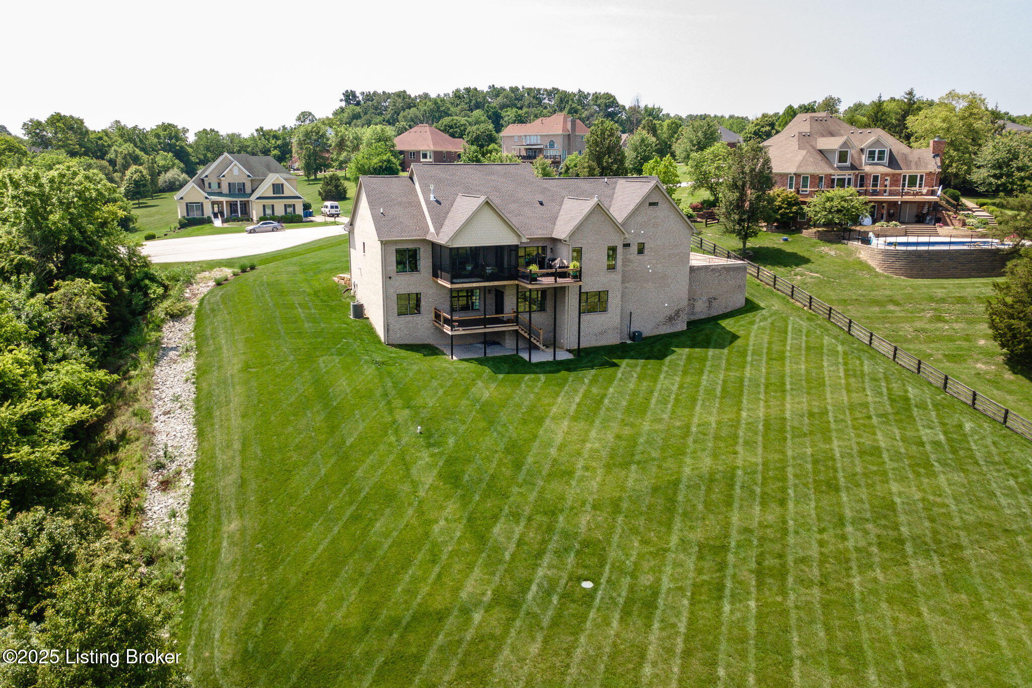 3902 Clarke Pointe Ct