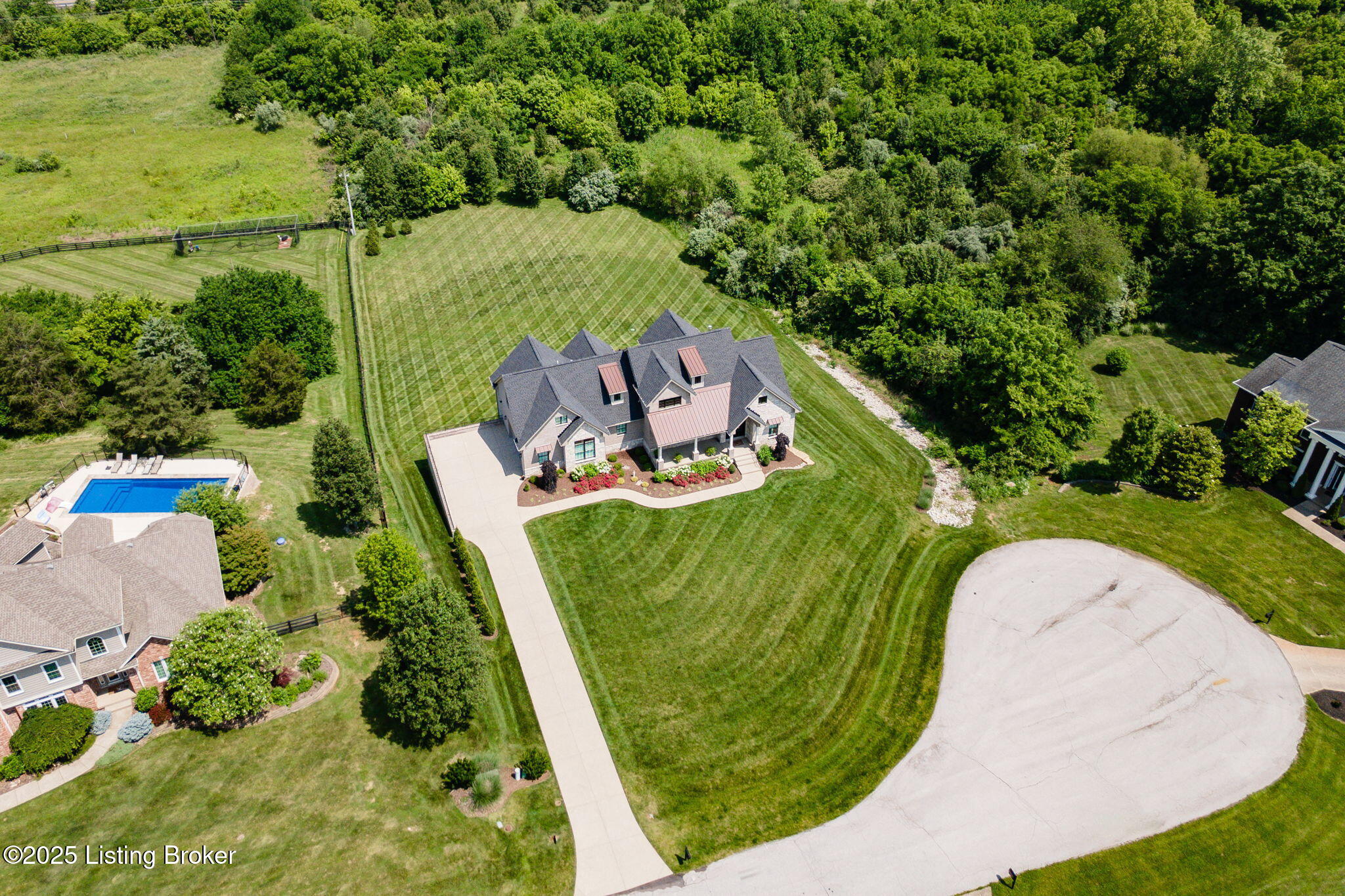 3902 Clarke Pointe Ct