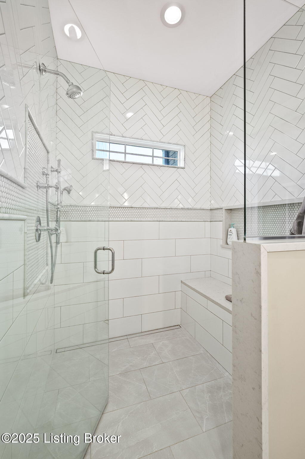 3902 Clarke Pointe Ct