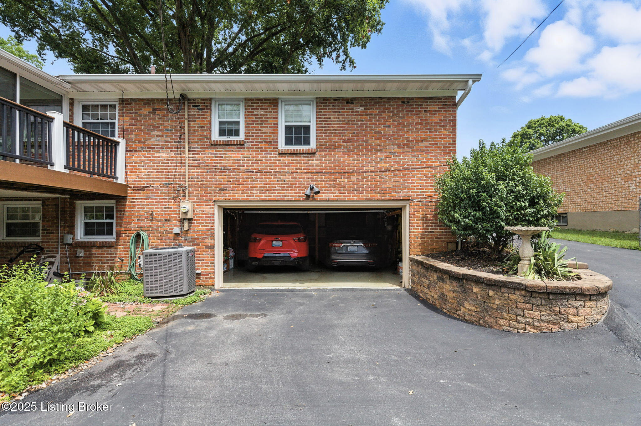 9812 Somerford Rd