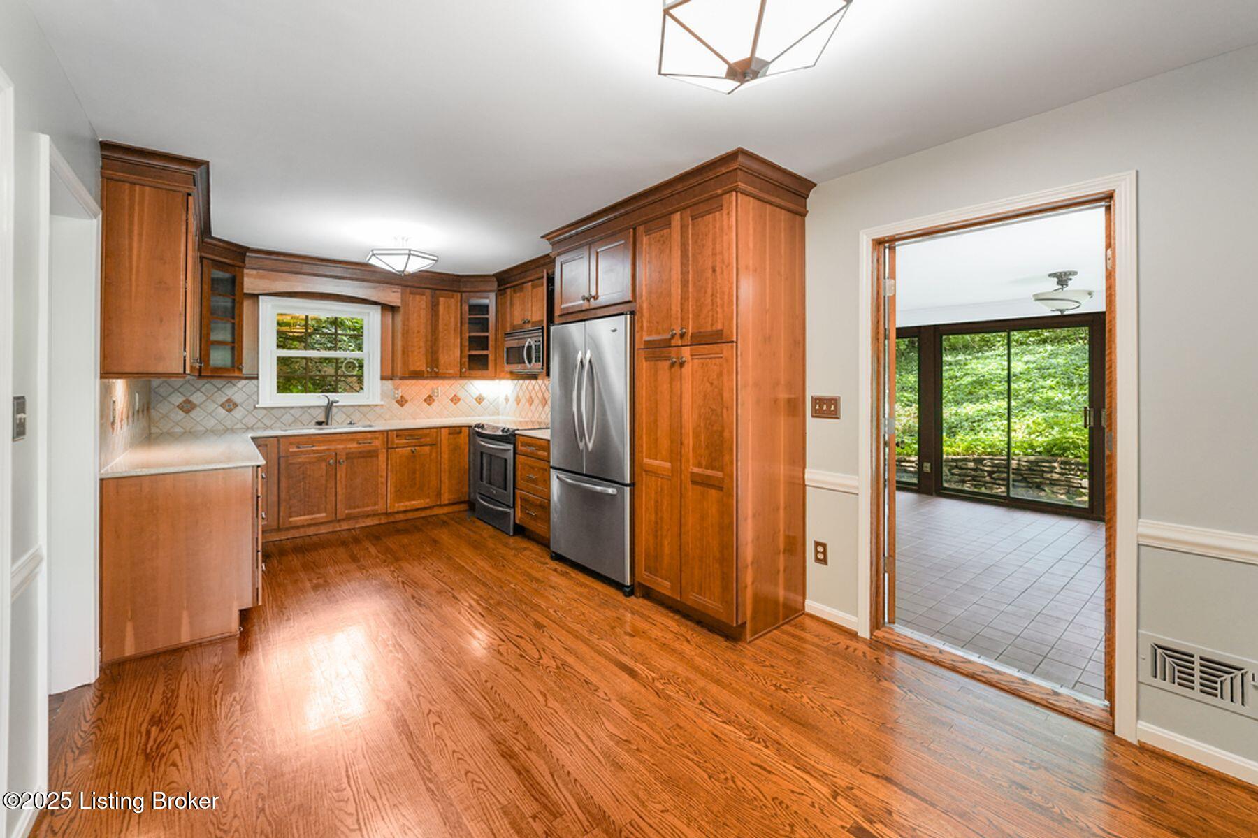 2403 Chadford Way