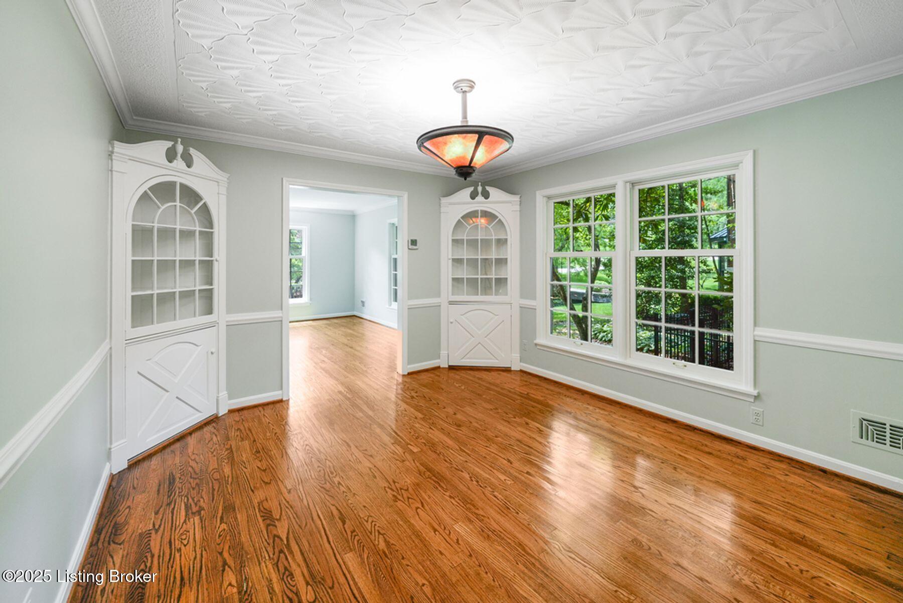 2403 Chadford Way