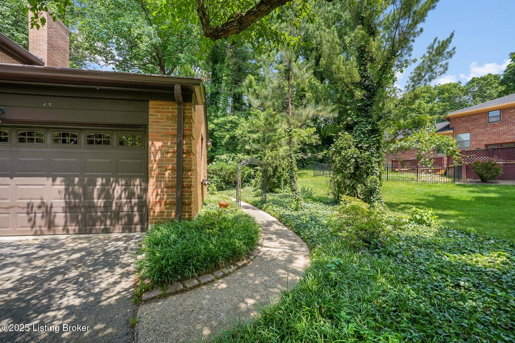 2403 Chadford Way