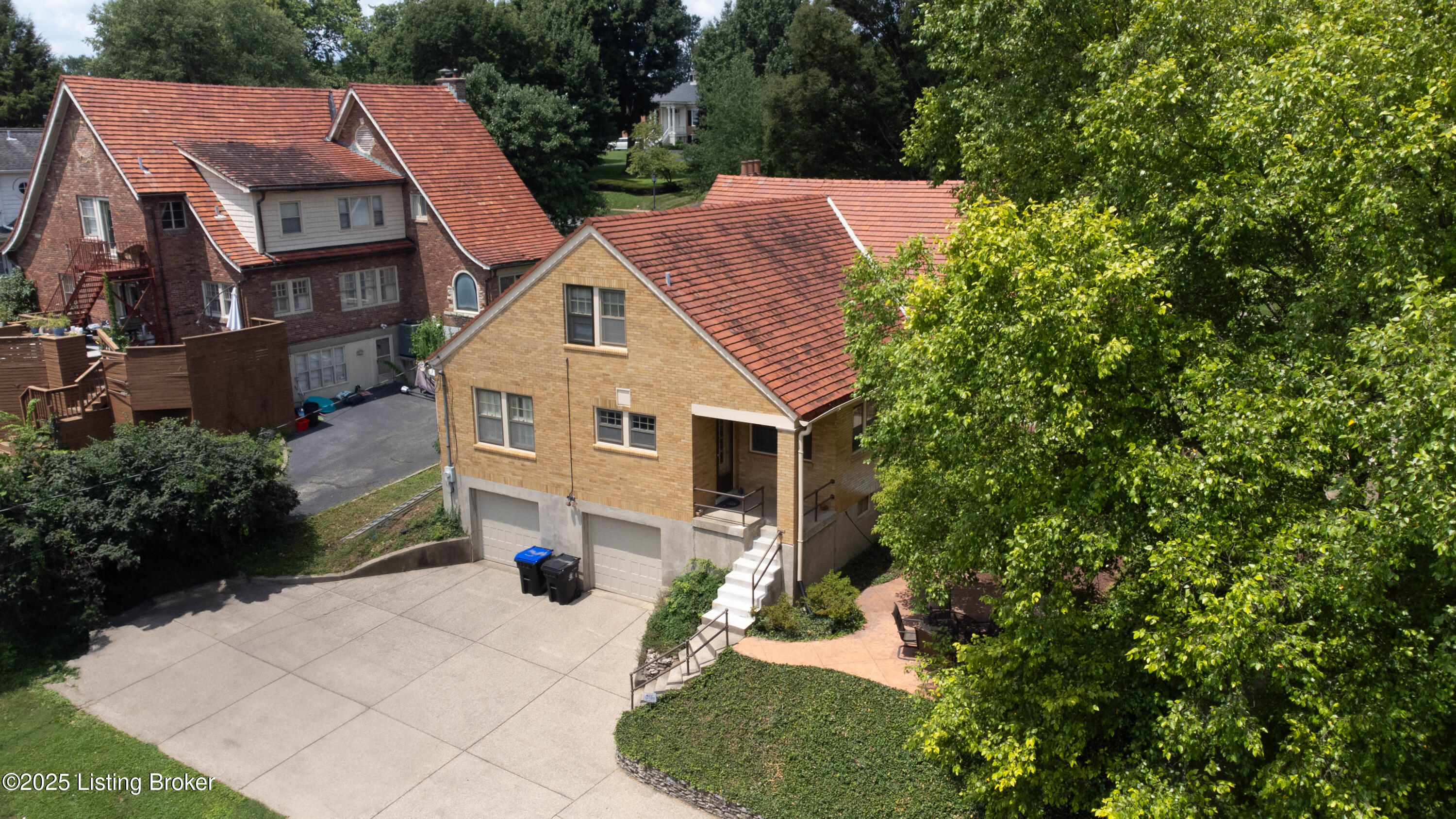 2824 Riedling Dr