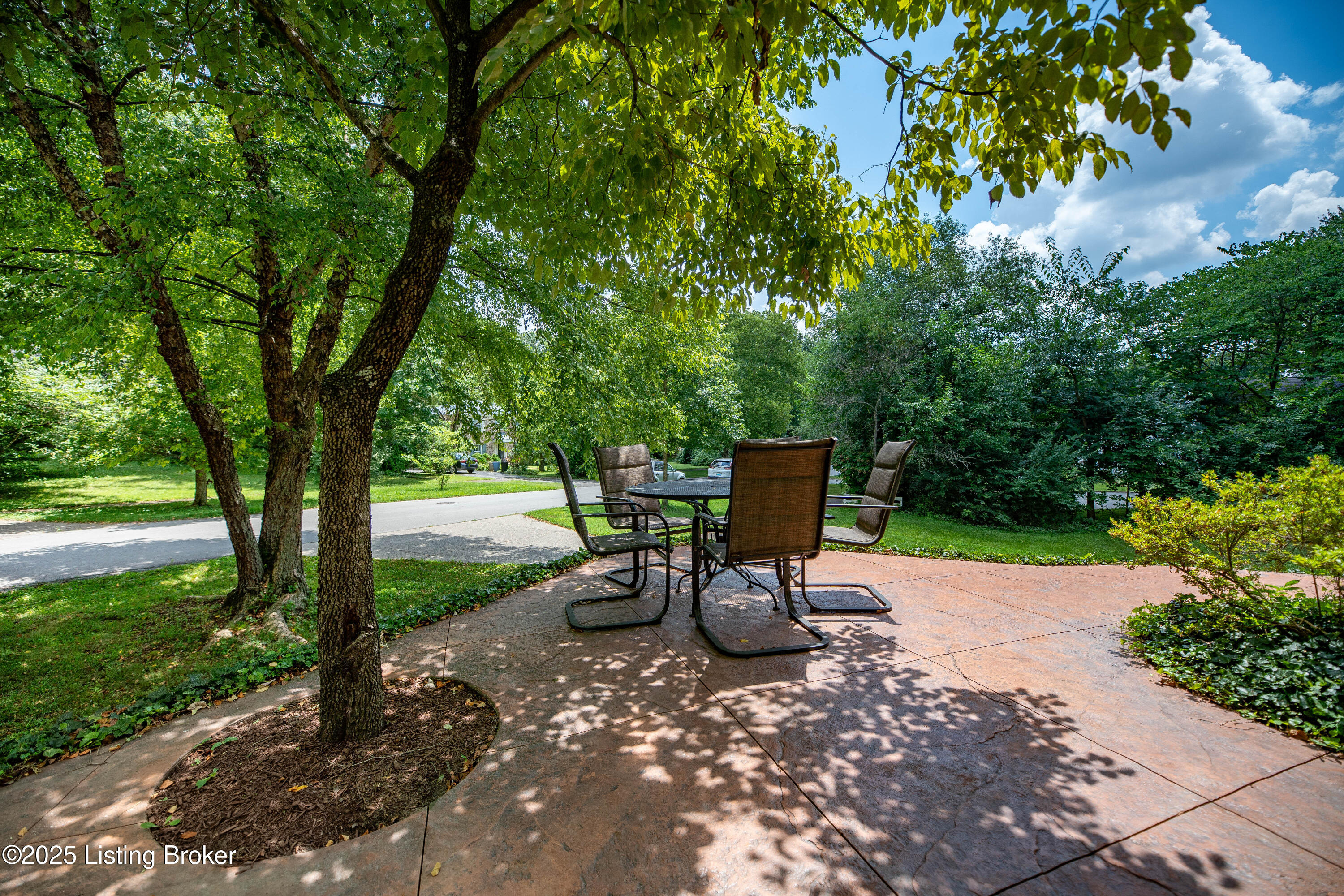 2824 Riedling Dr