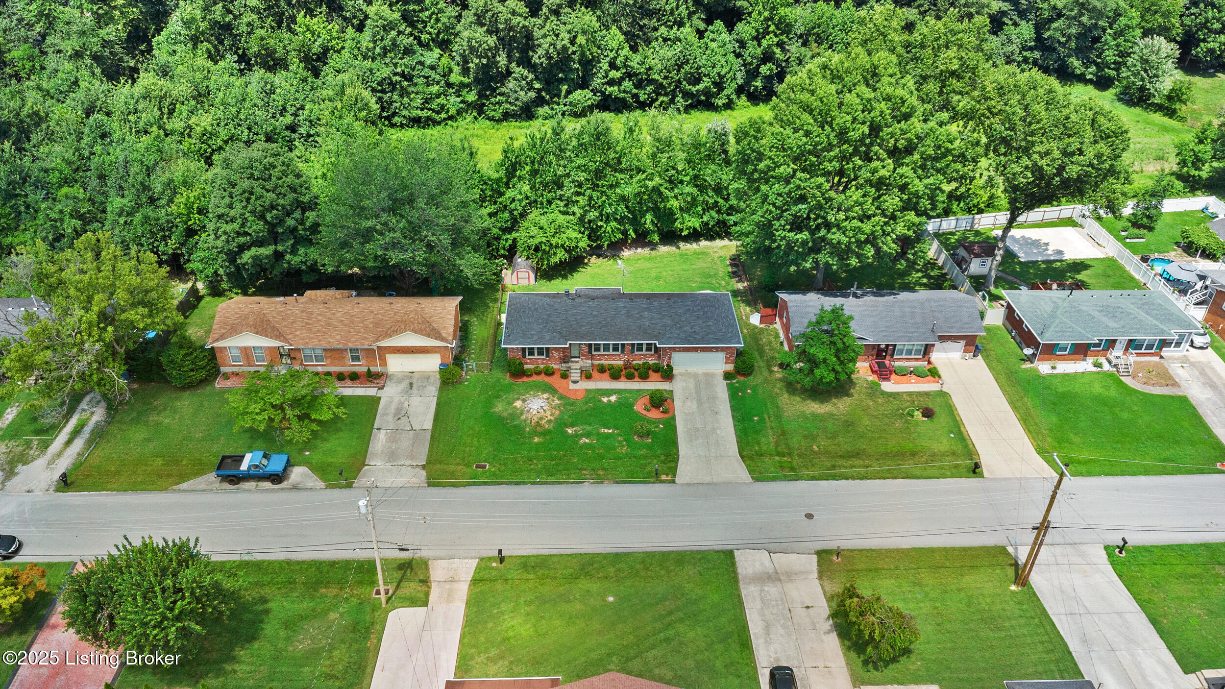 4005 Pinecroft Dr
