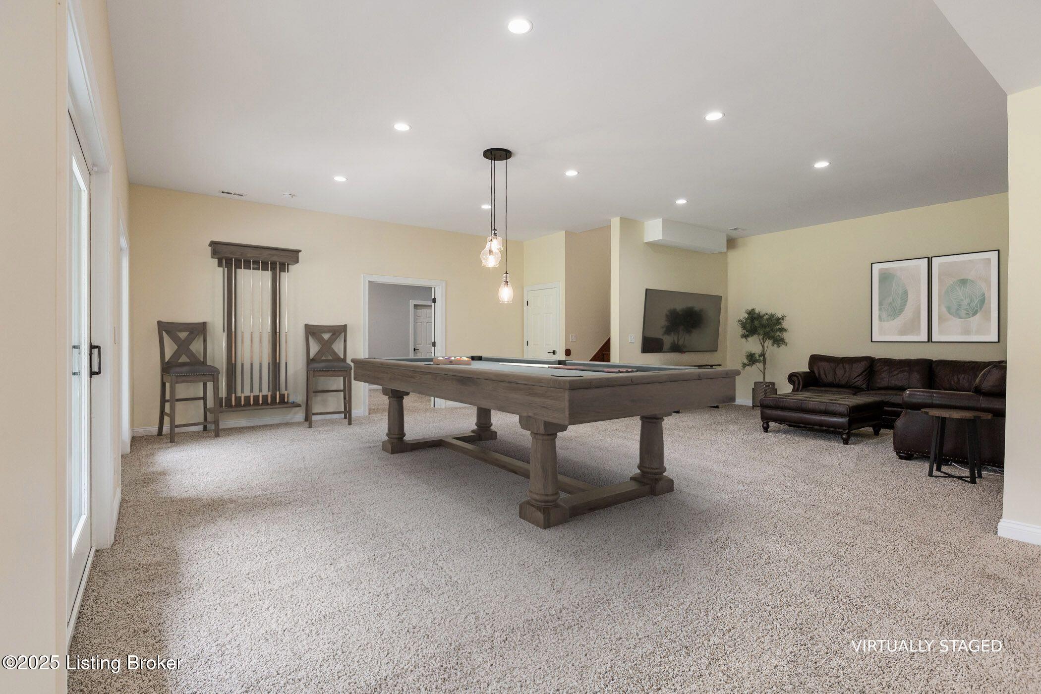 1012 Mullins Ln