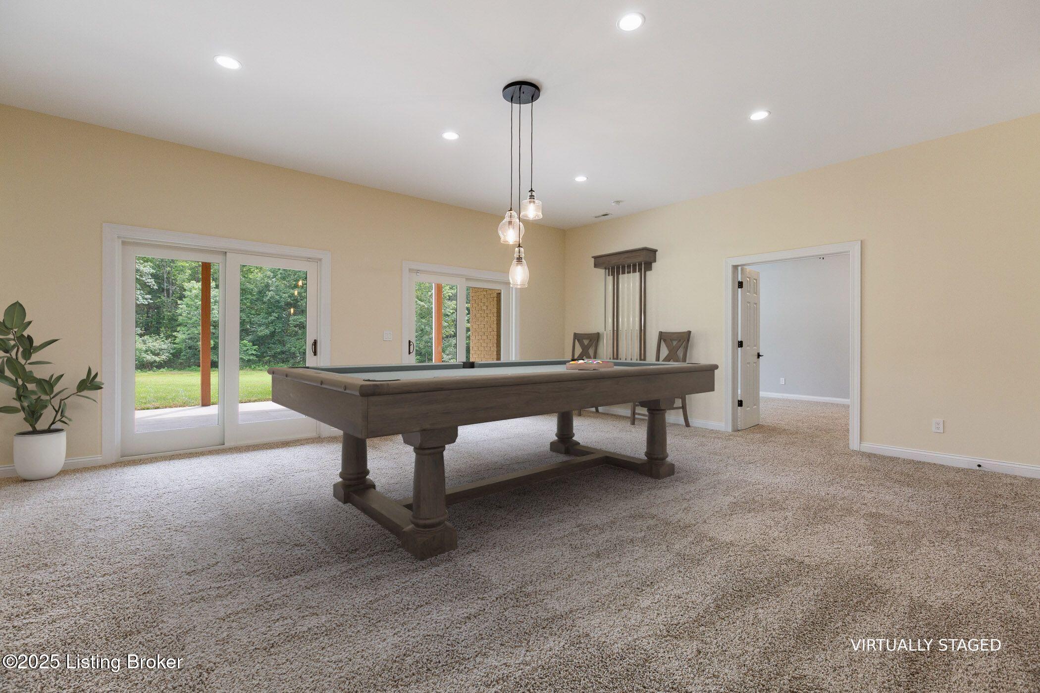 1012 Mullins Ln
