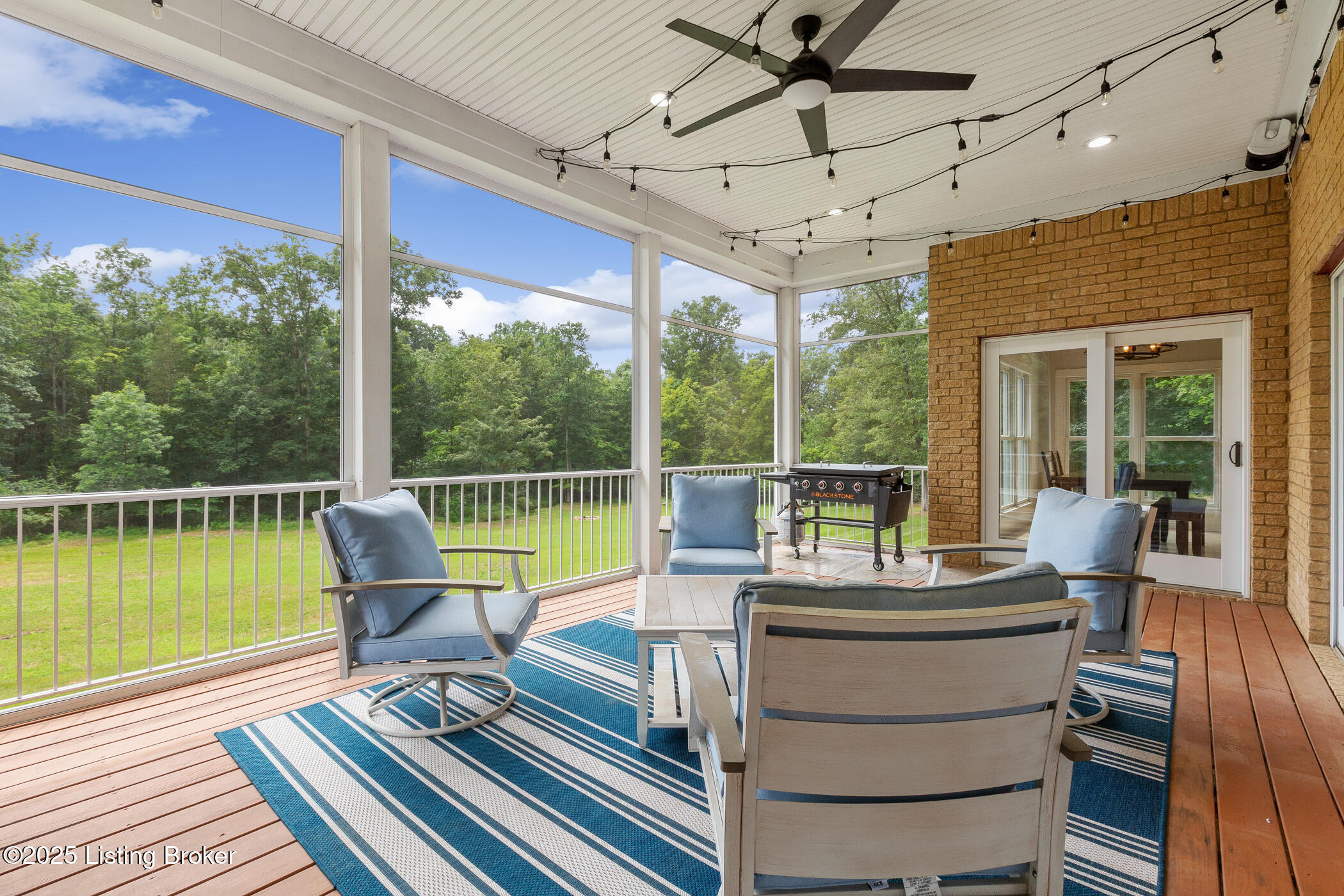 1012 Mullins Ln