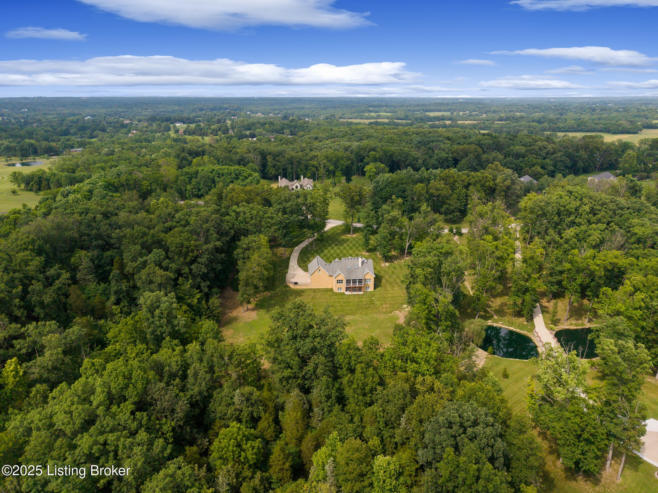 1012 Mullins Ln
