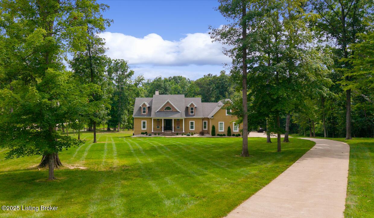 1012 Mullins Ln