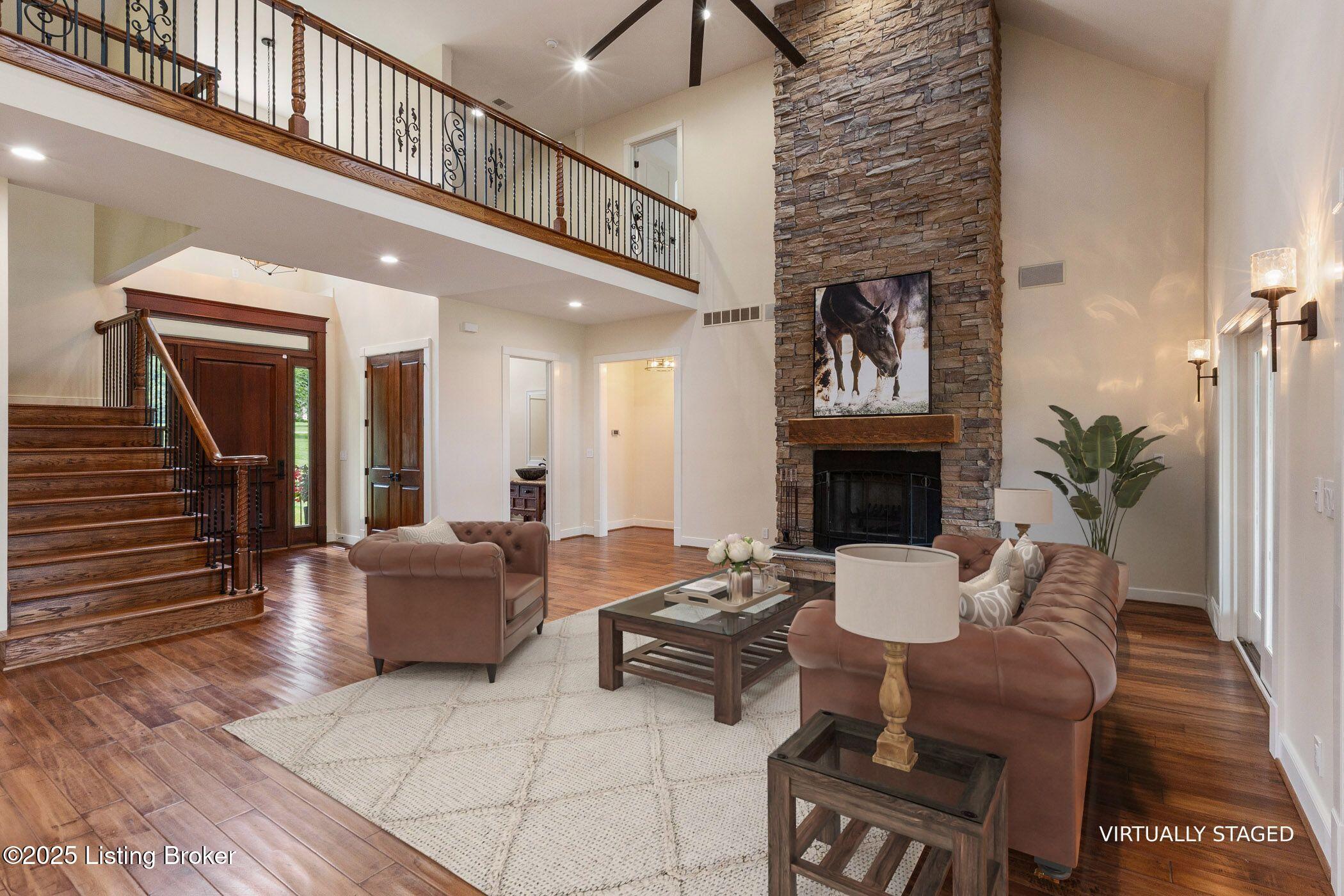 1012 Mullins Ln