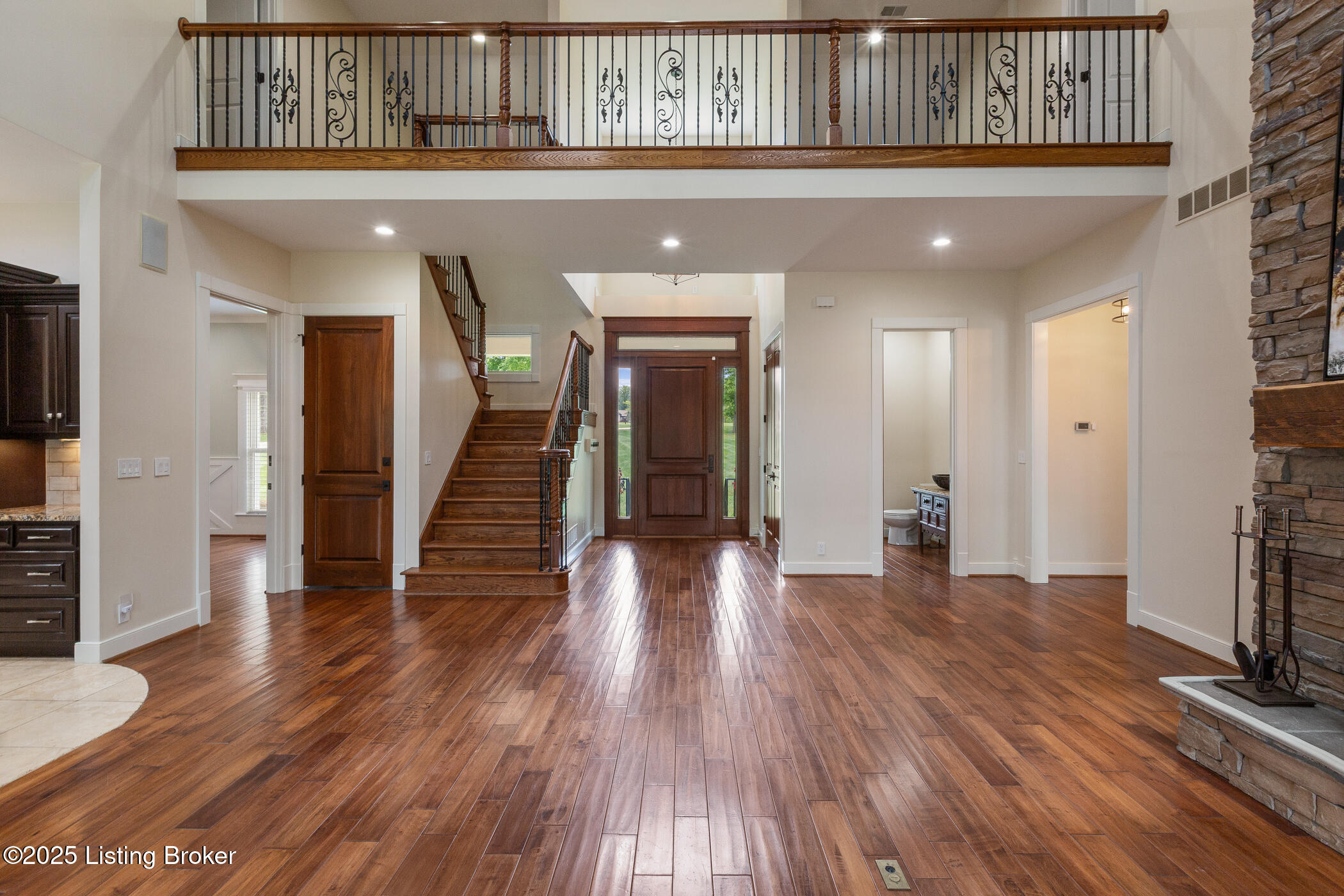 1012 Mullins Ln