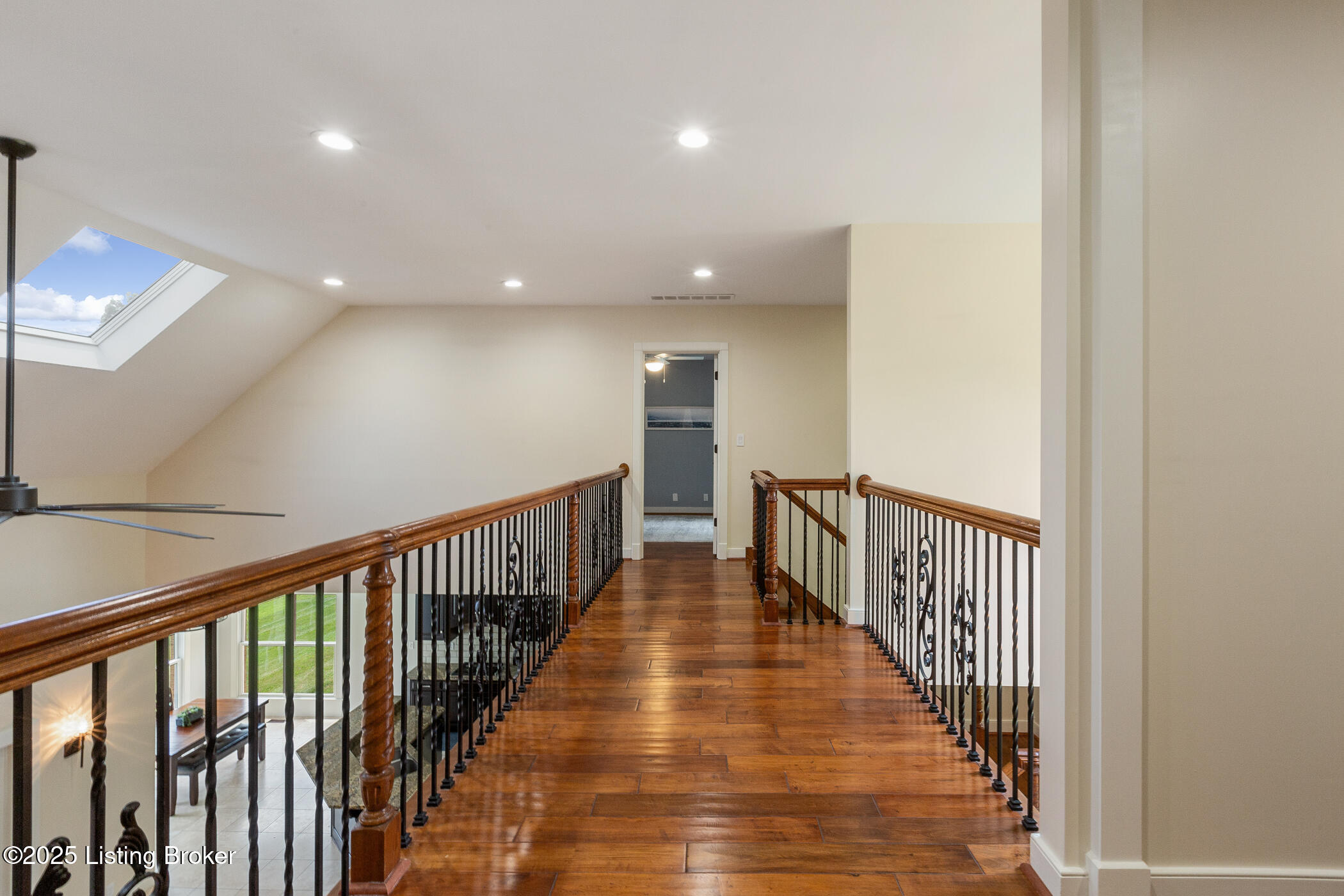 1012 Mullins Ln