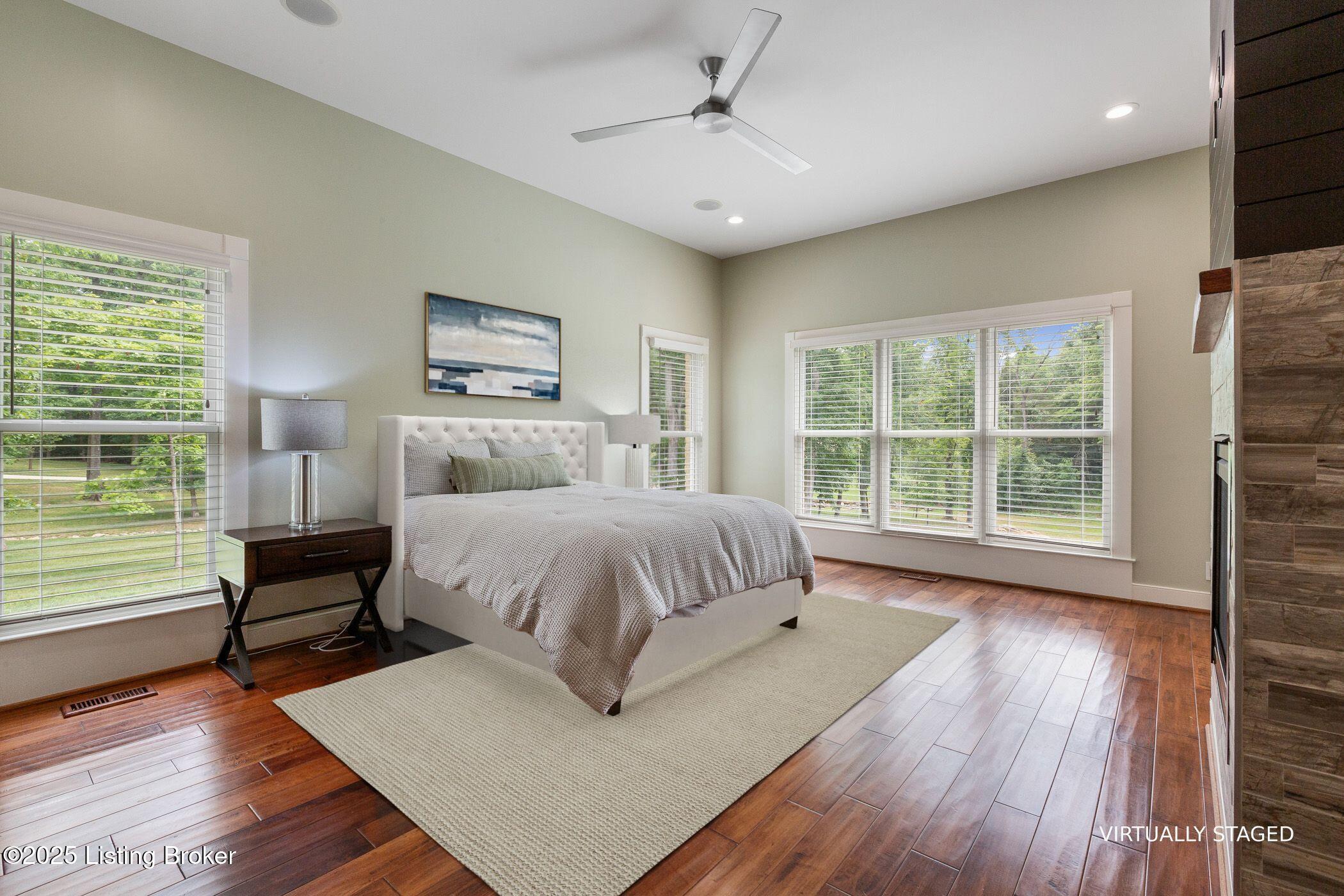1012 Mullins Ln