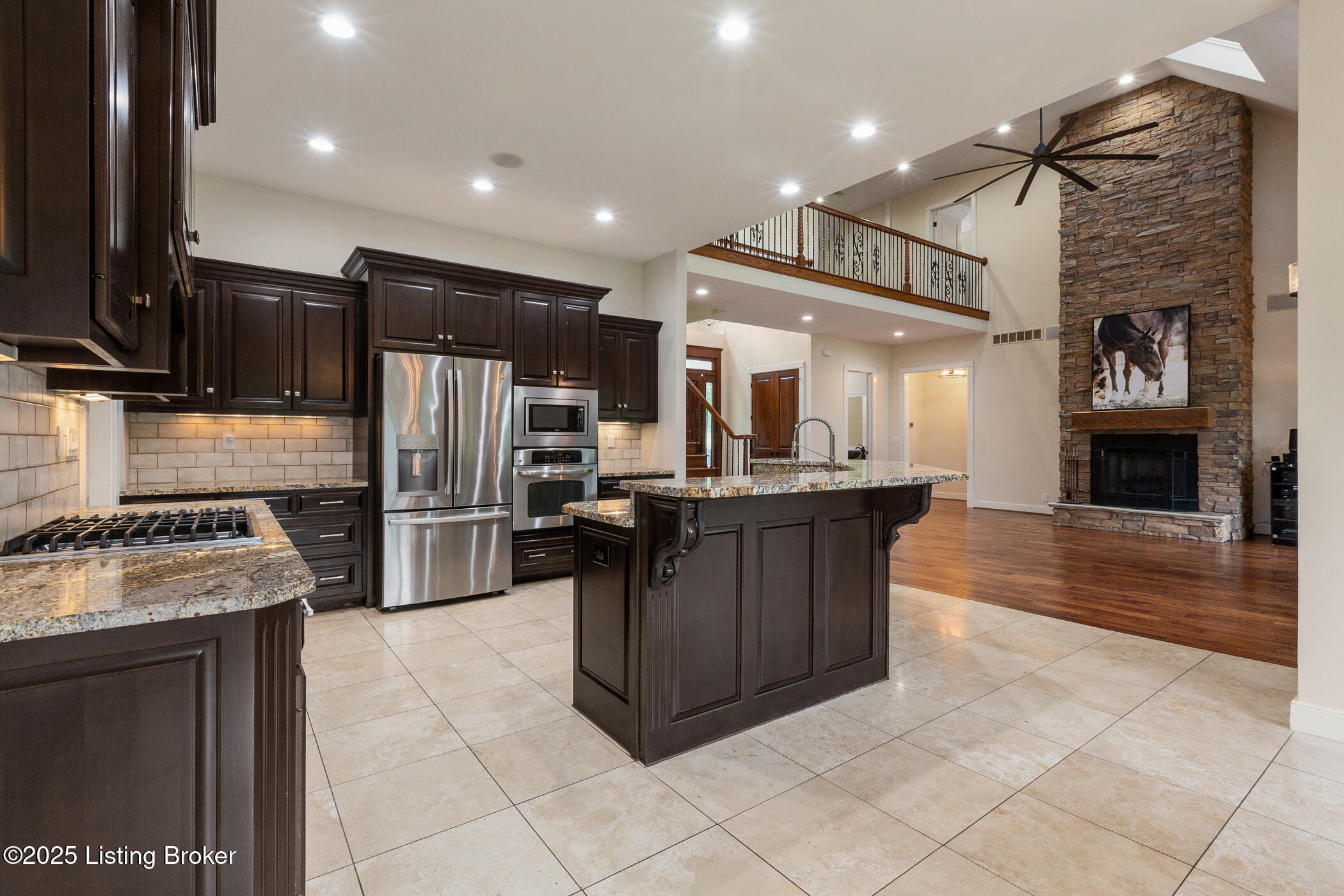 1012 Mullins Ln