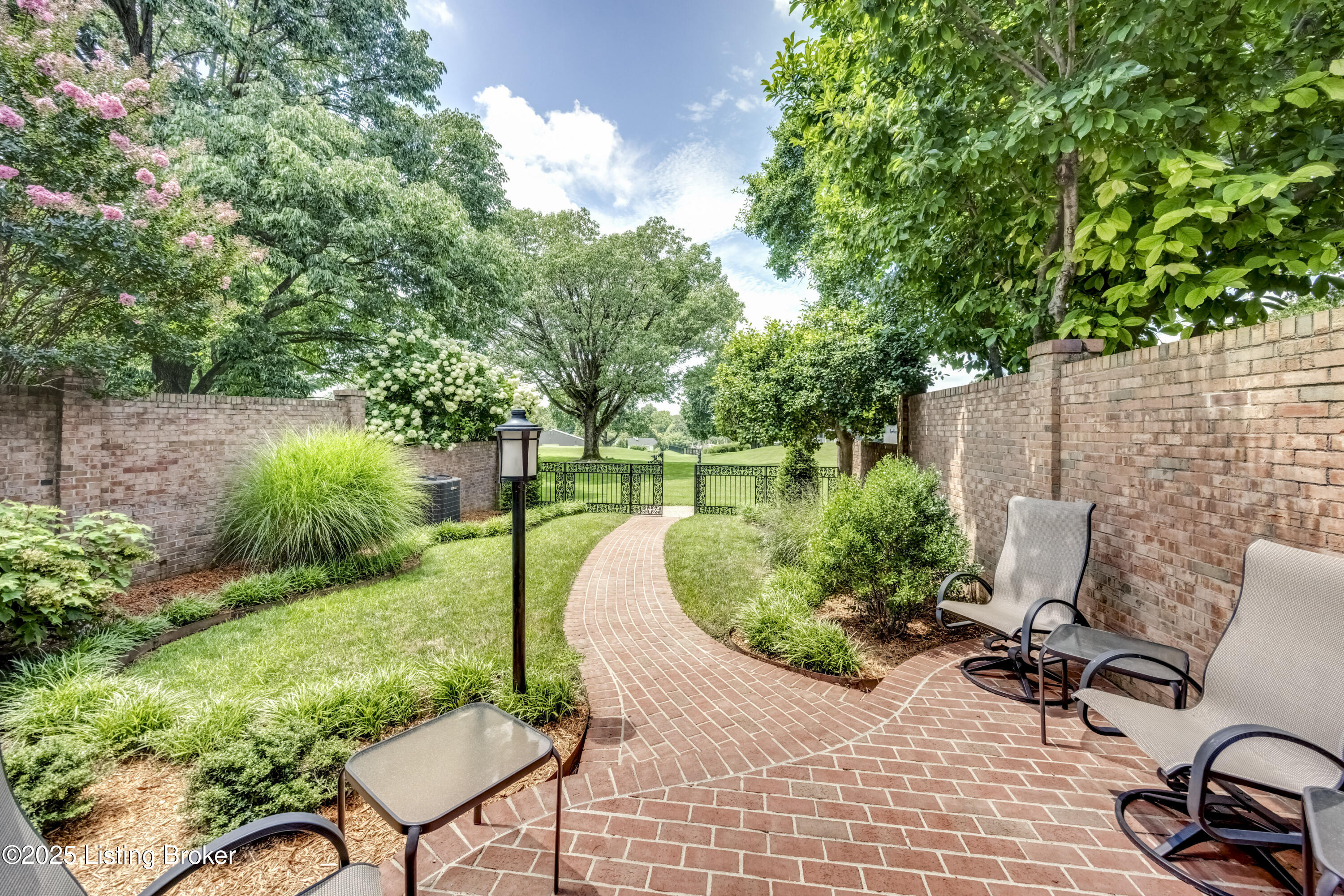 6722 Deep Creek Dr