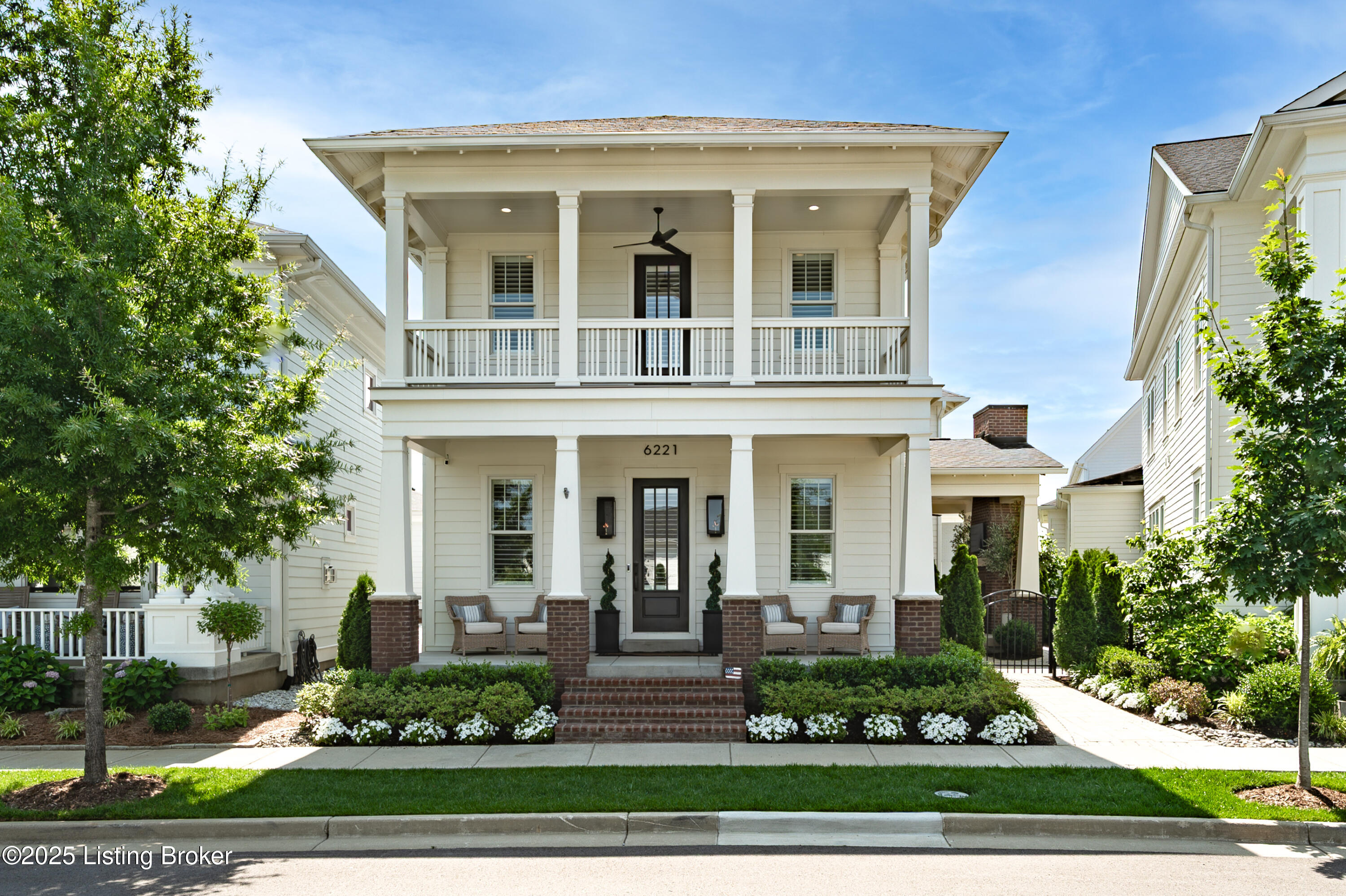 6221 Starflower St