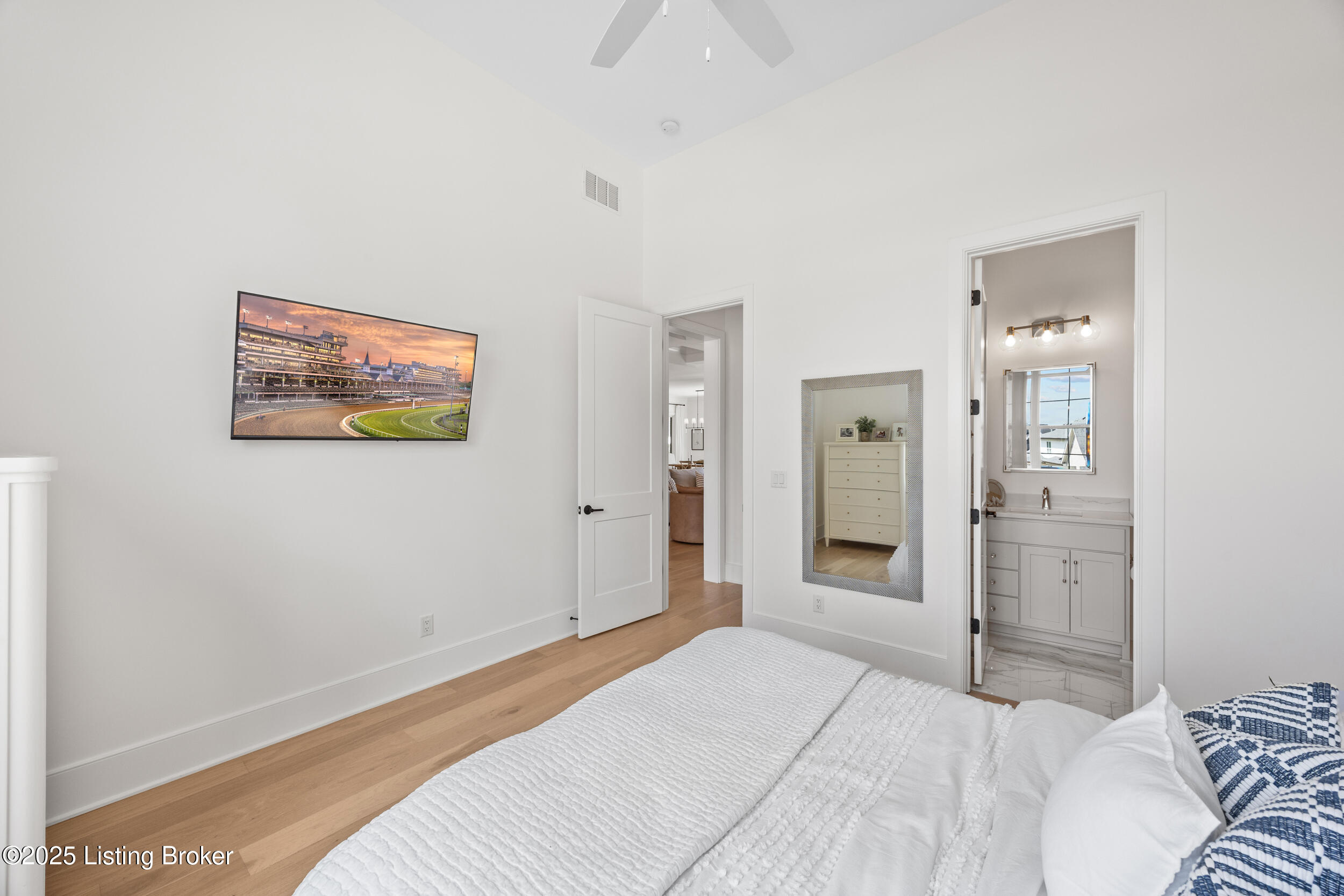 6102 Pierce Ct