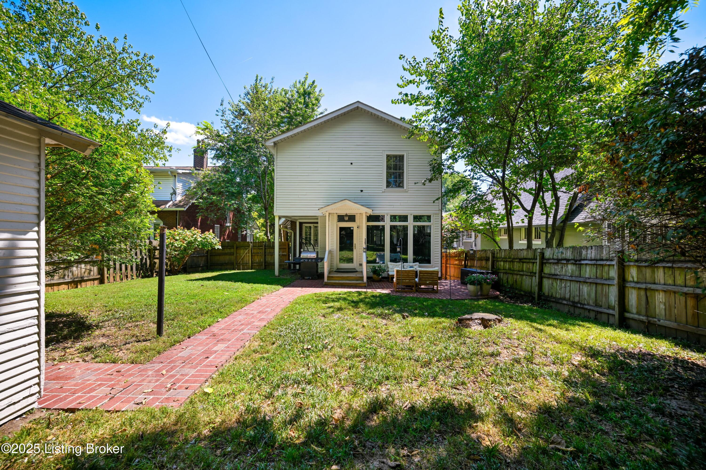 1893 Richmond Dr
