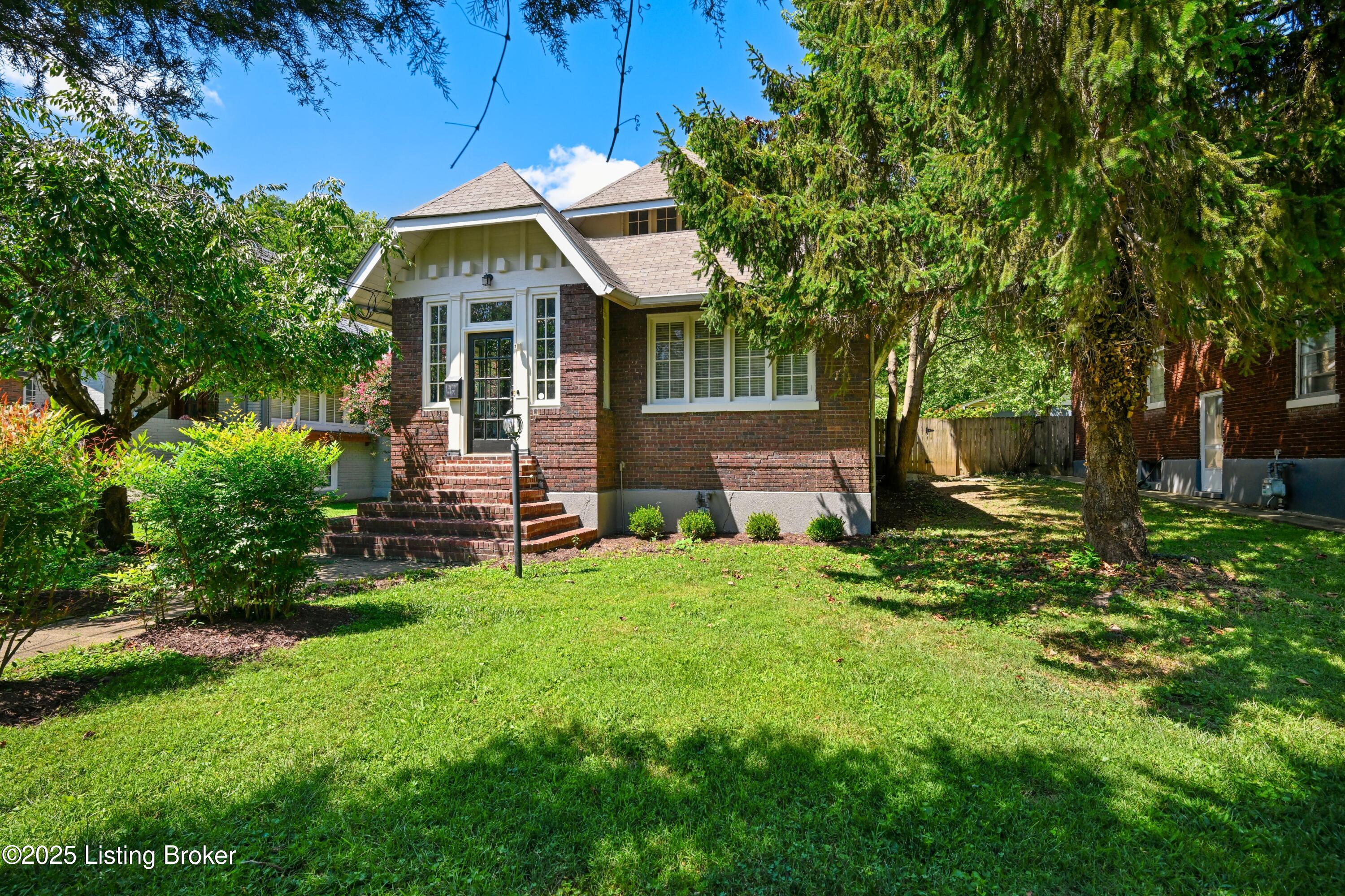 1893 Richmond Dr