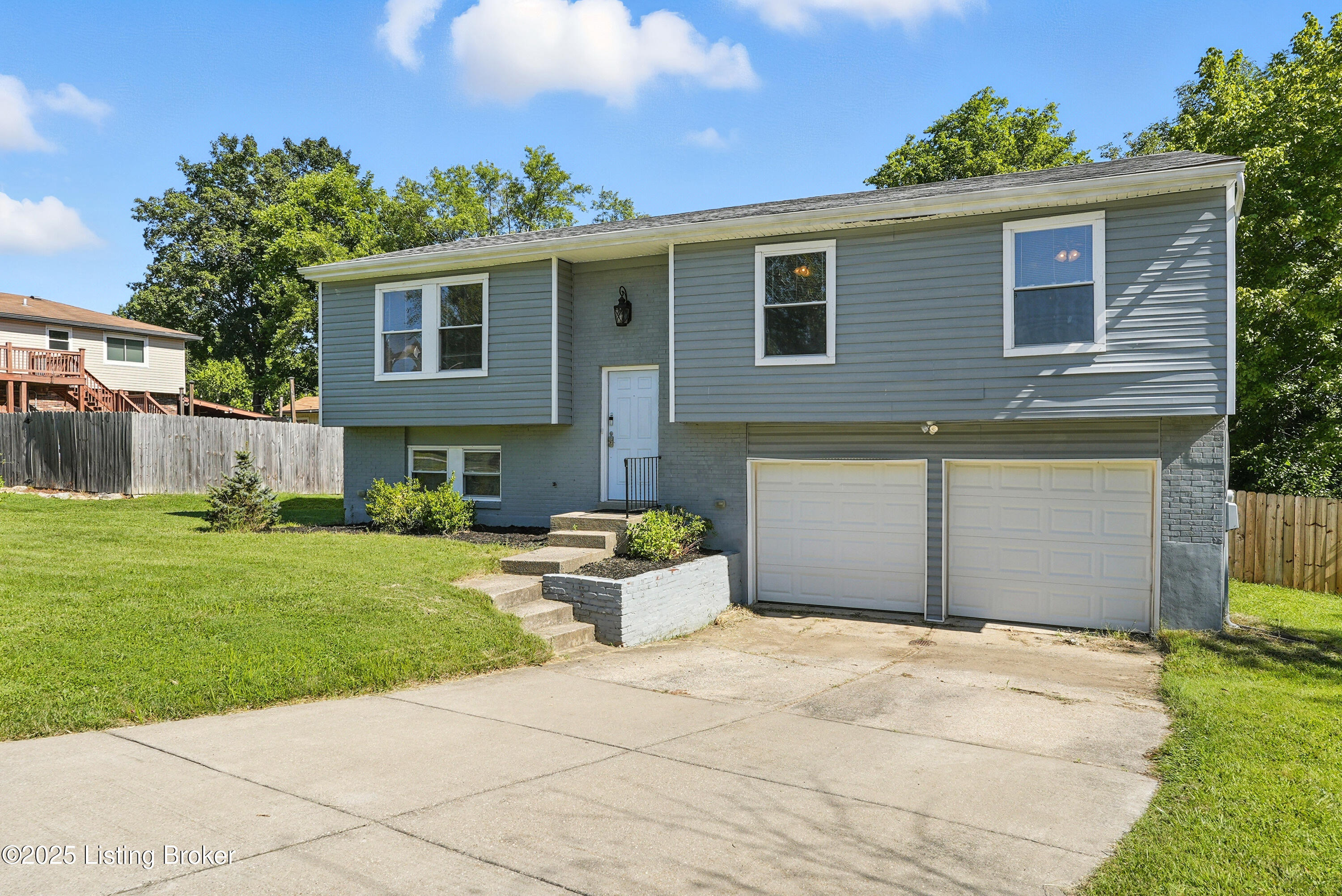 7503 Foxtail Pl