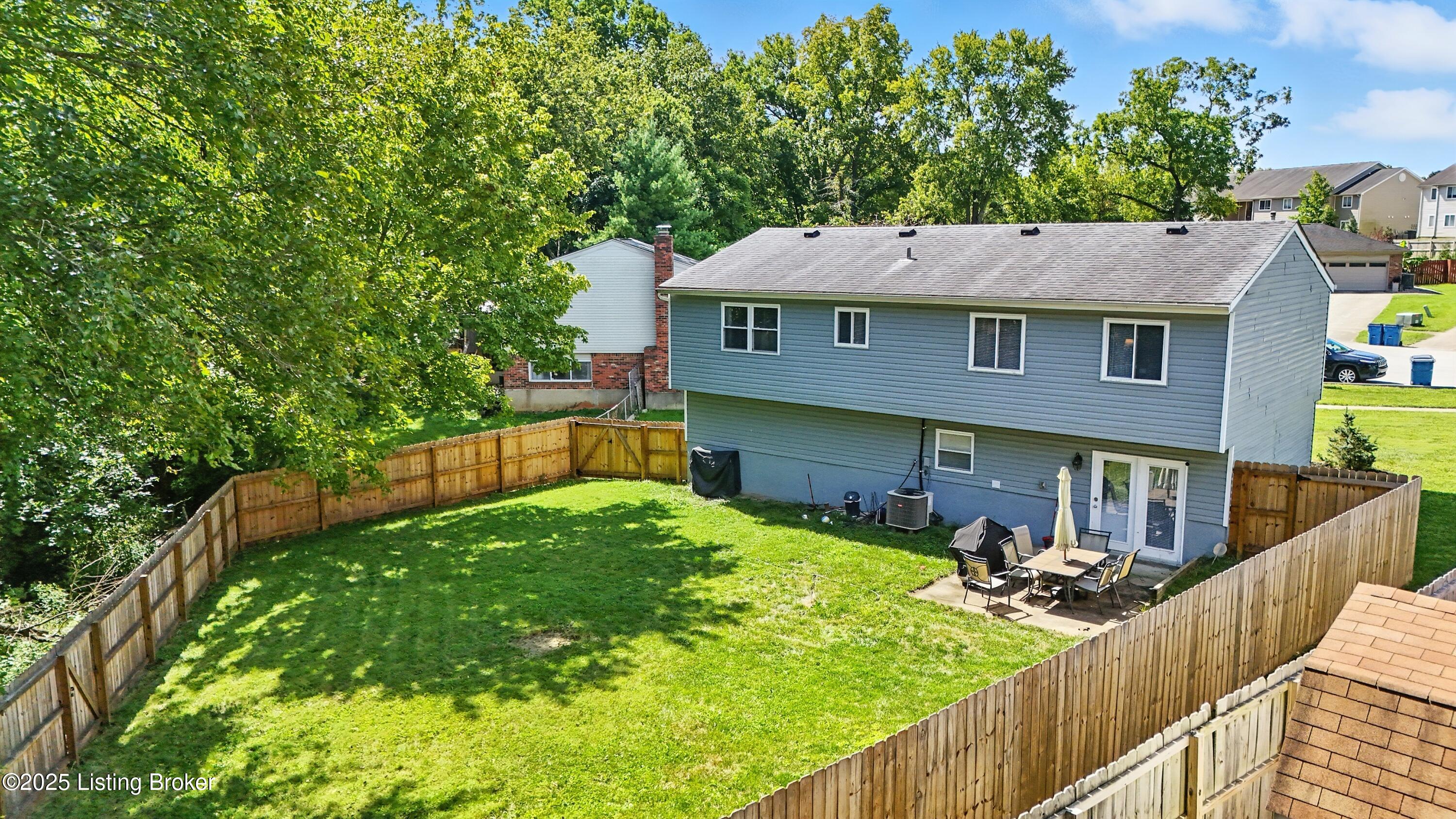 7503 Foxtail Pl