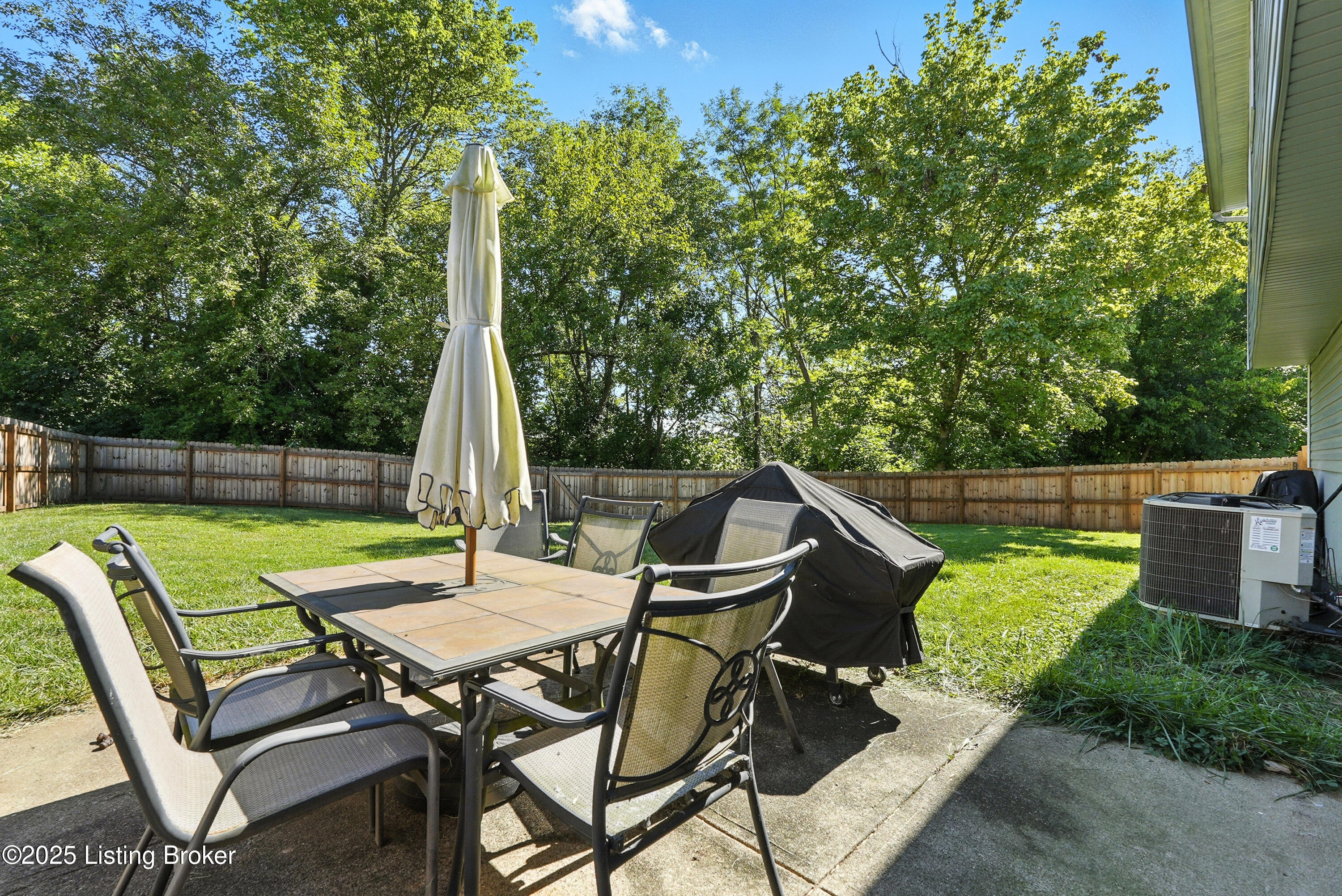 7503 Foxtail Pl
