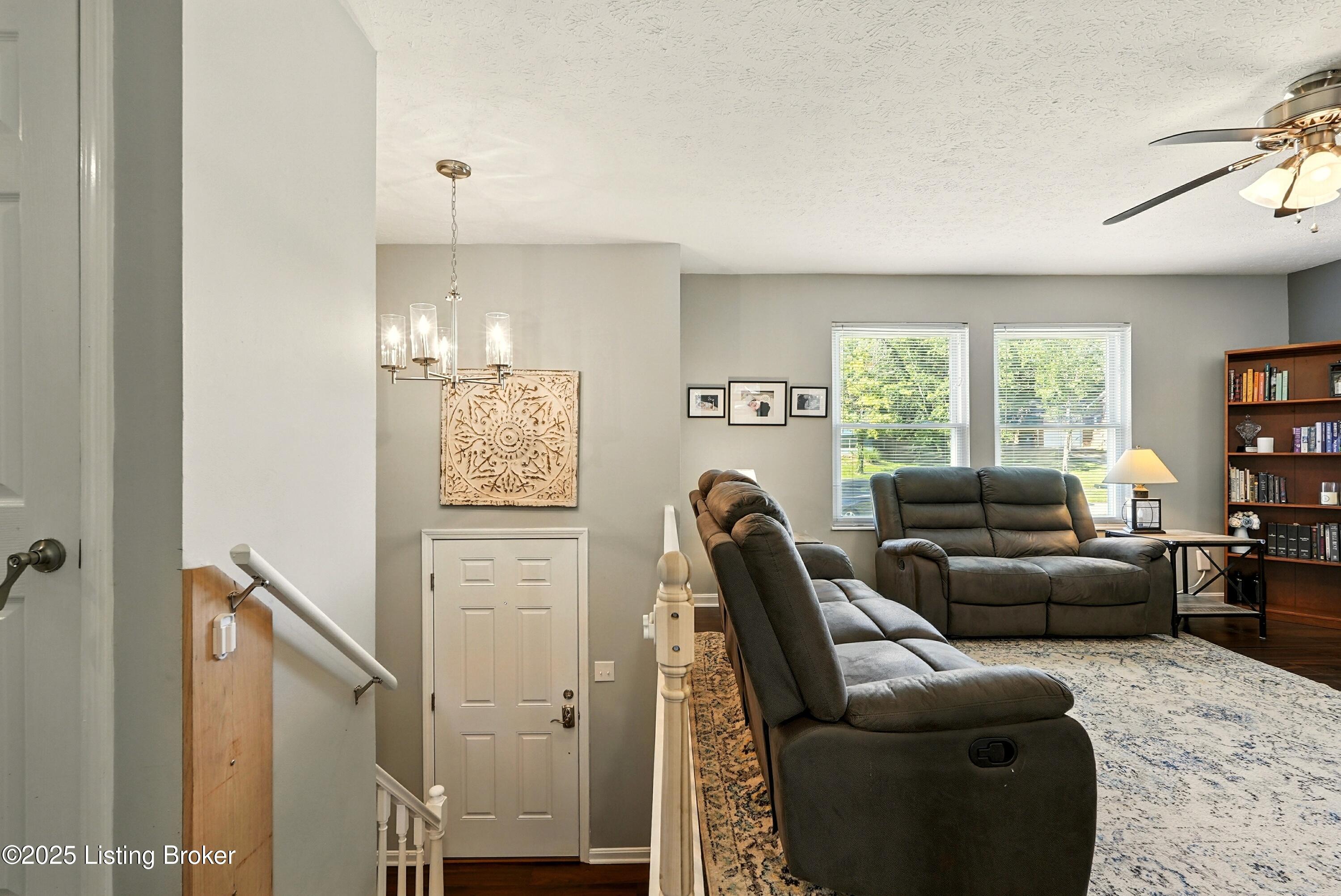 7503 Foxtail Pl