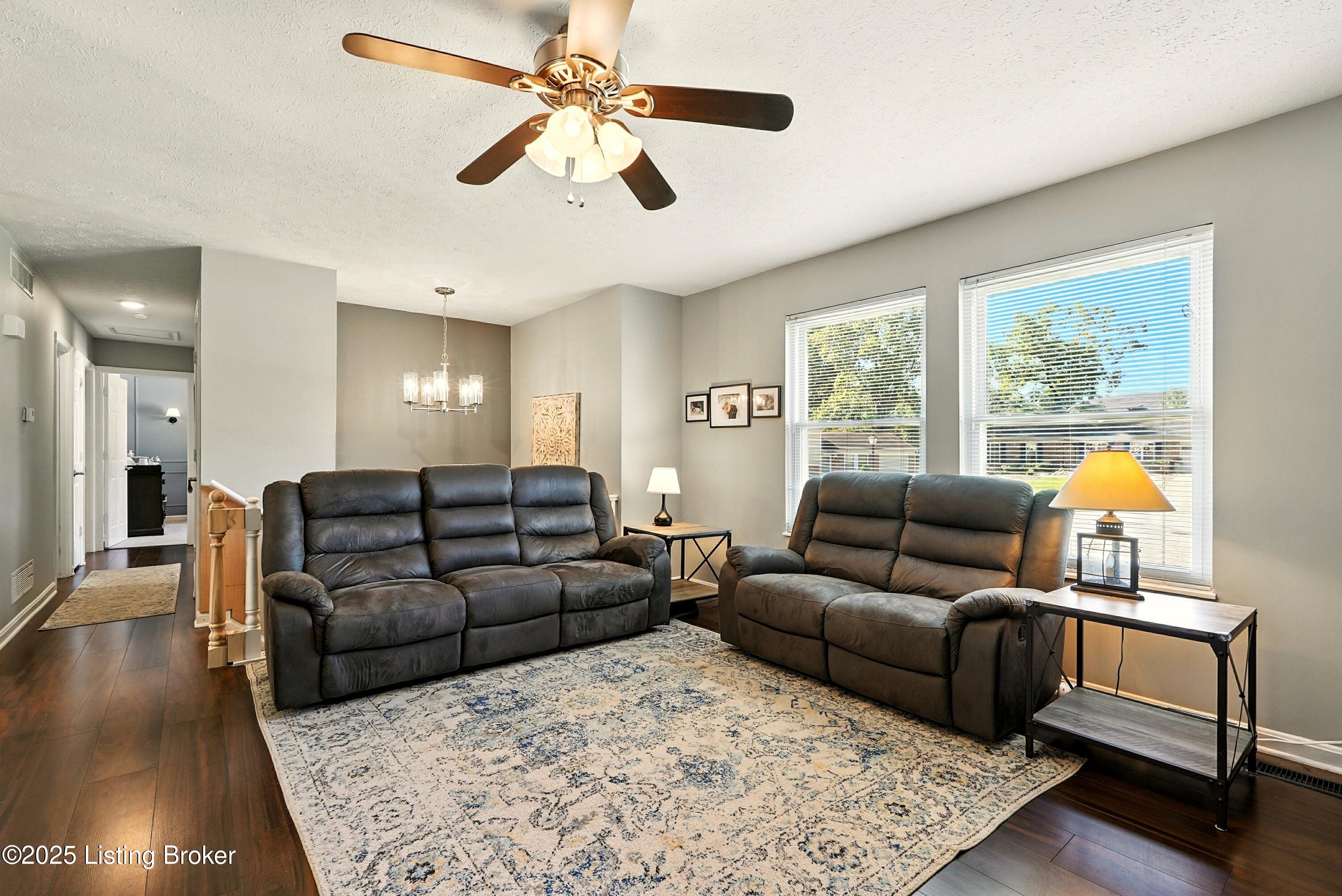 7503 Foxtail Pl